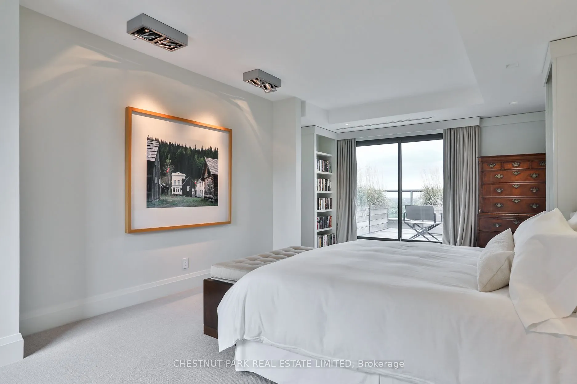 33 Jackes Avenue, #902