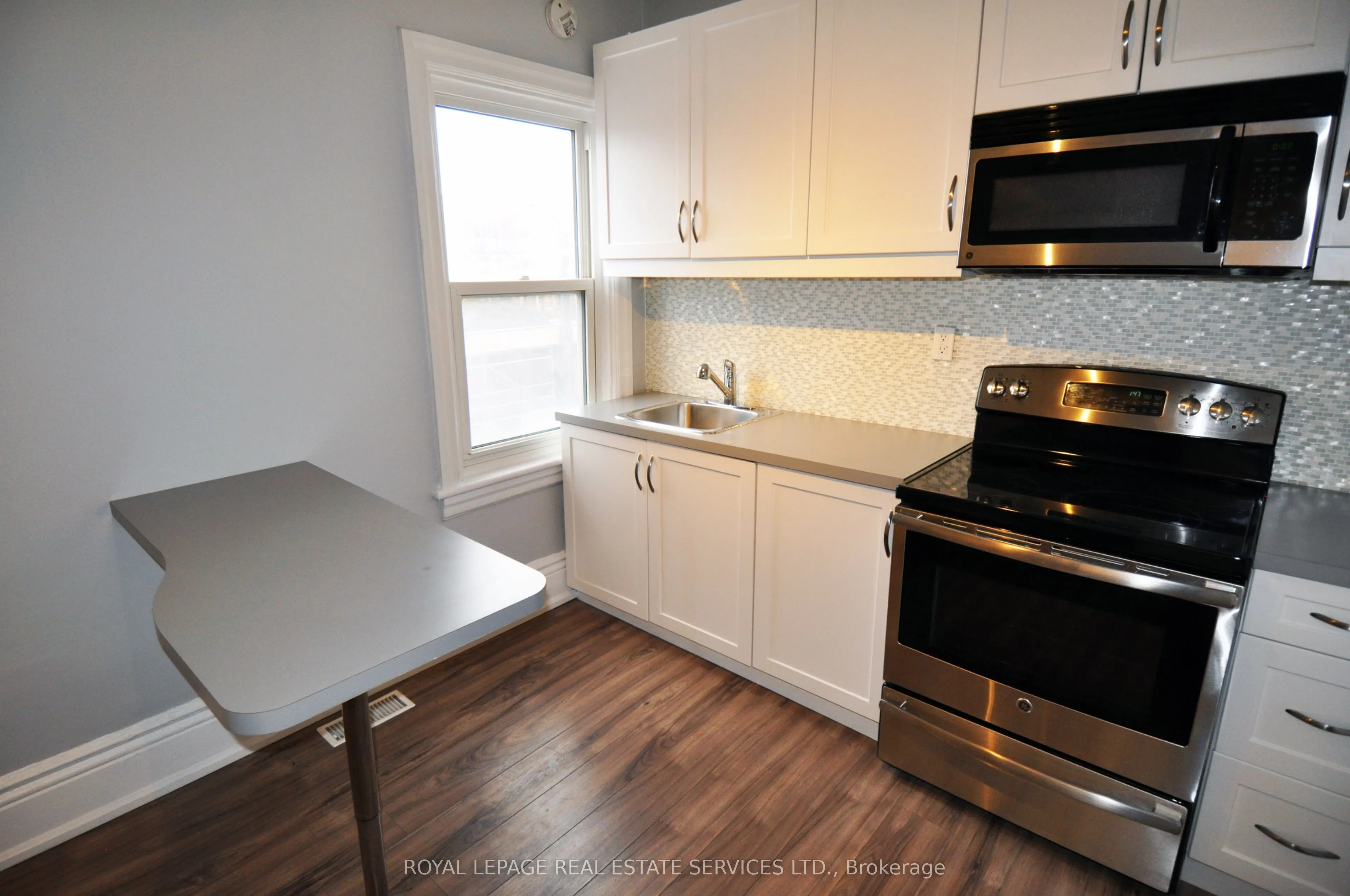 271 Albany Avenue, #3