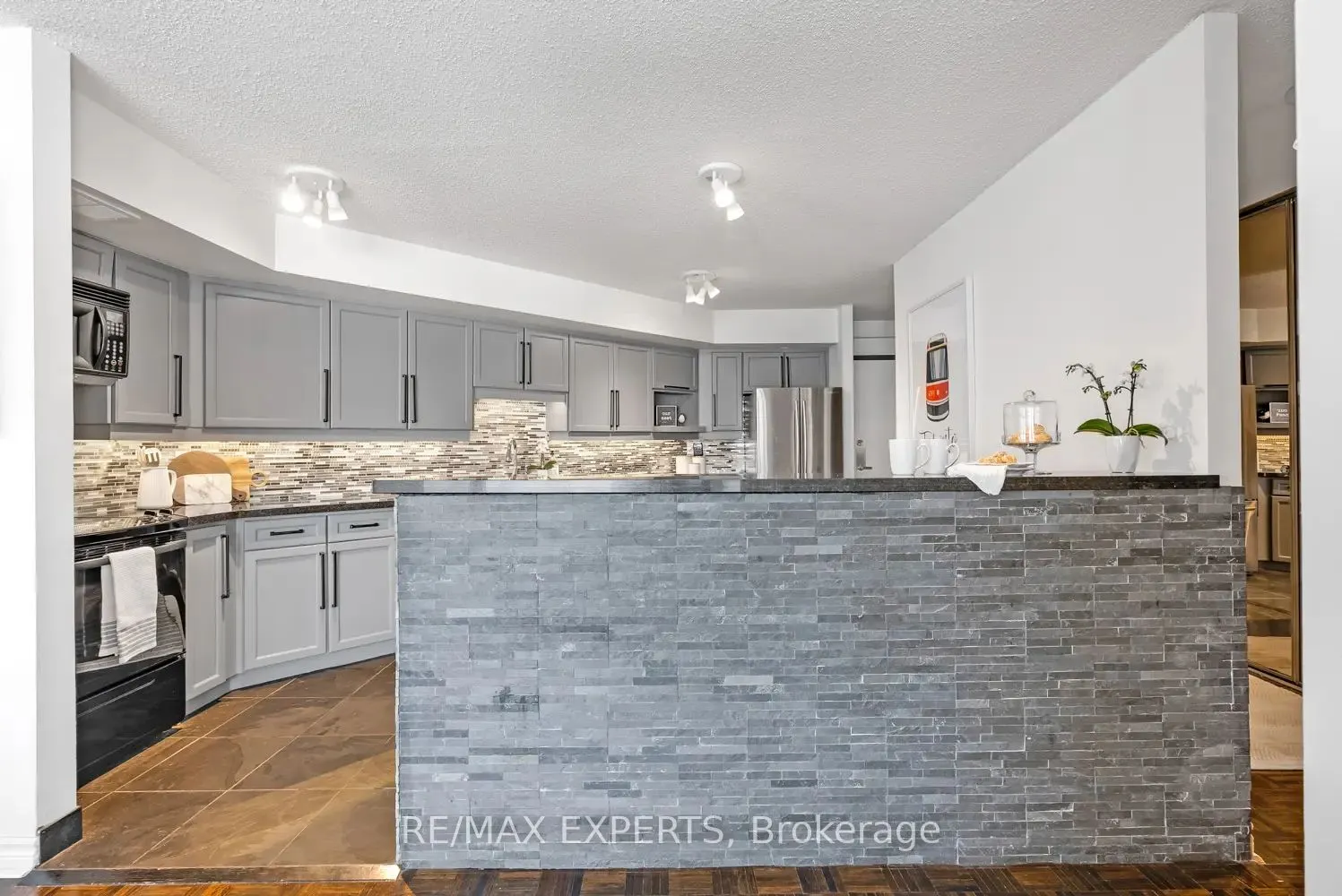 70 Elmsthorpe Avenue, #202