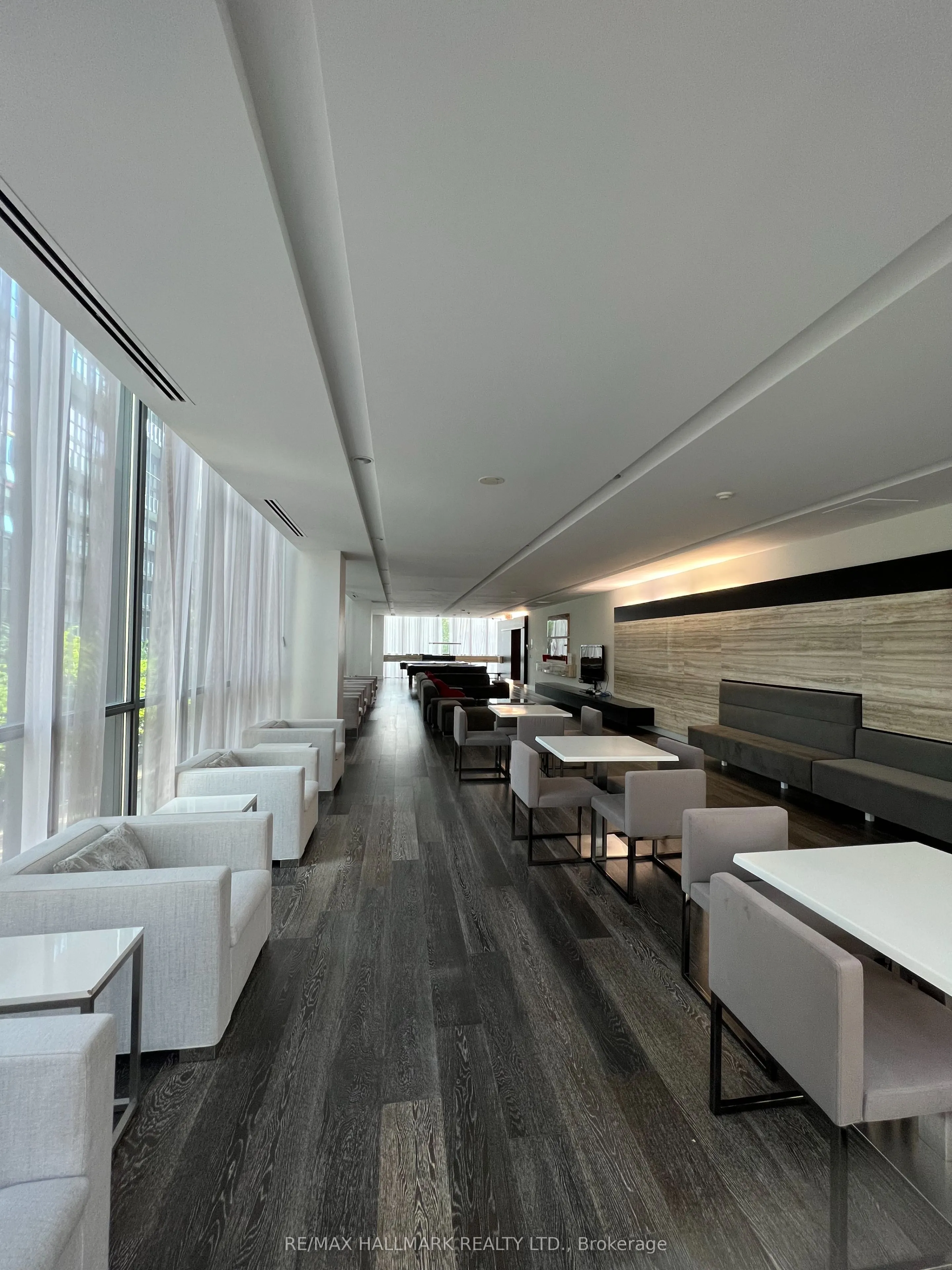 110 Charles Street E, #2905