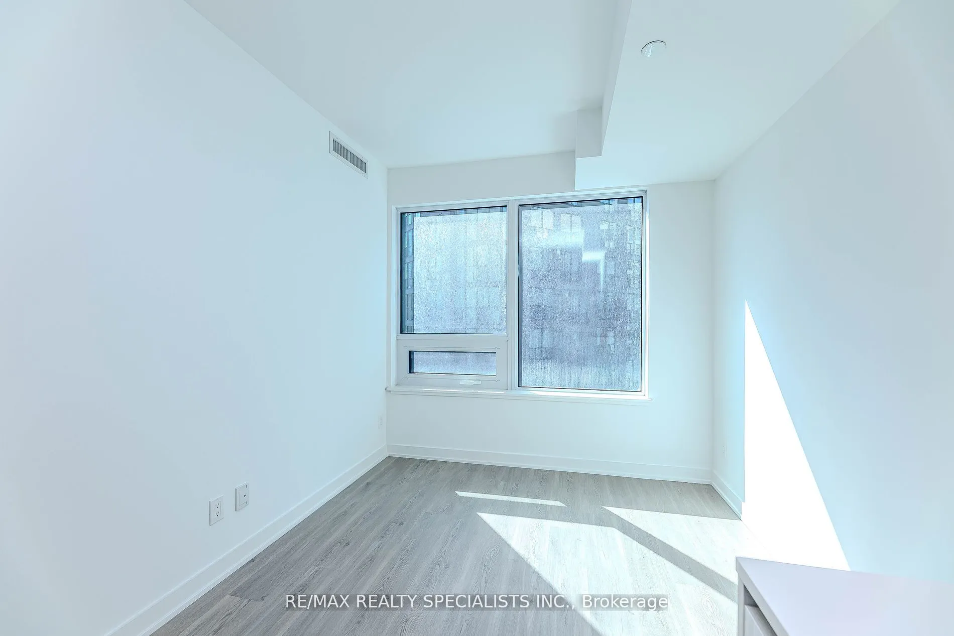 8 Wellesley Street W #1101