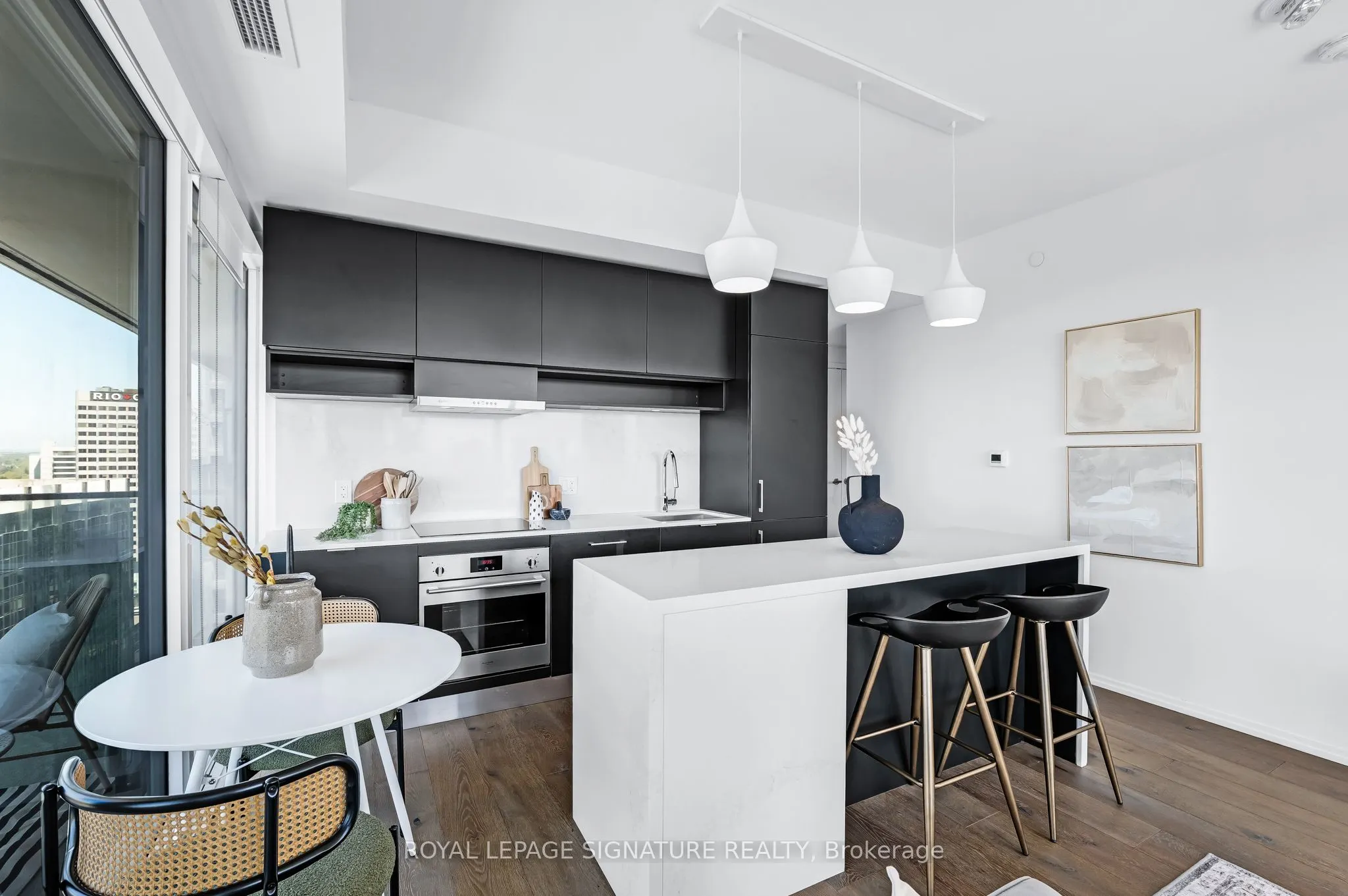 5 Soudan Avenue, #2814