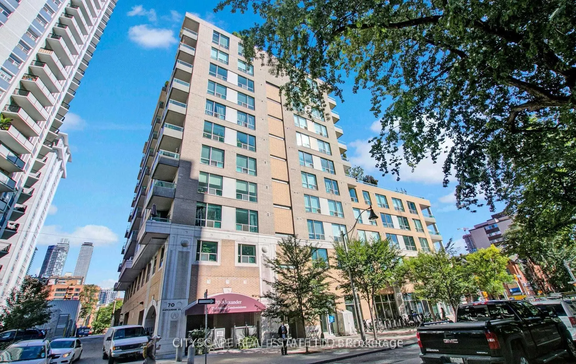 70 Alexander Street, #802