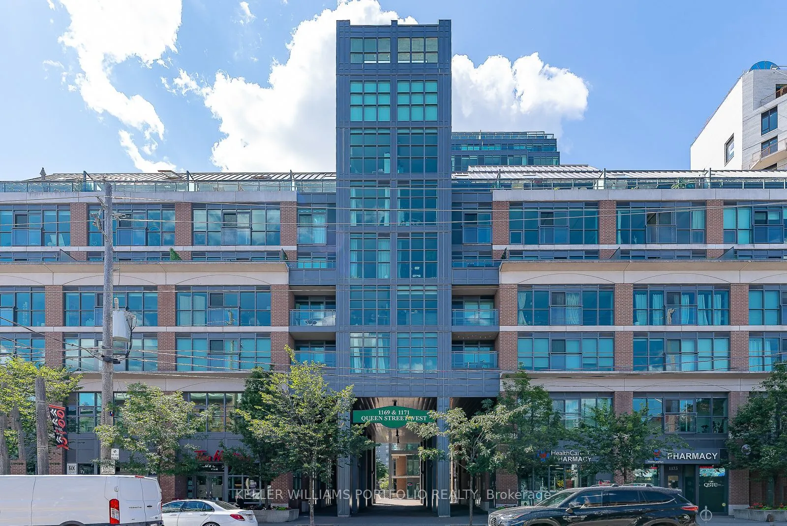 1169 Queen Street W, #528