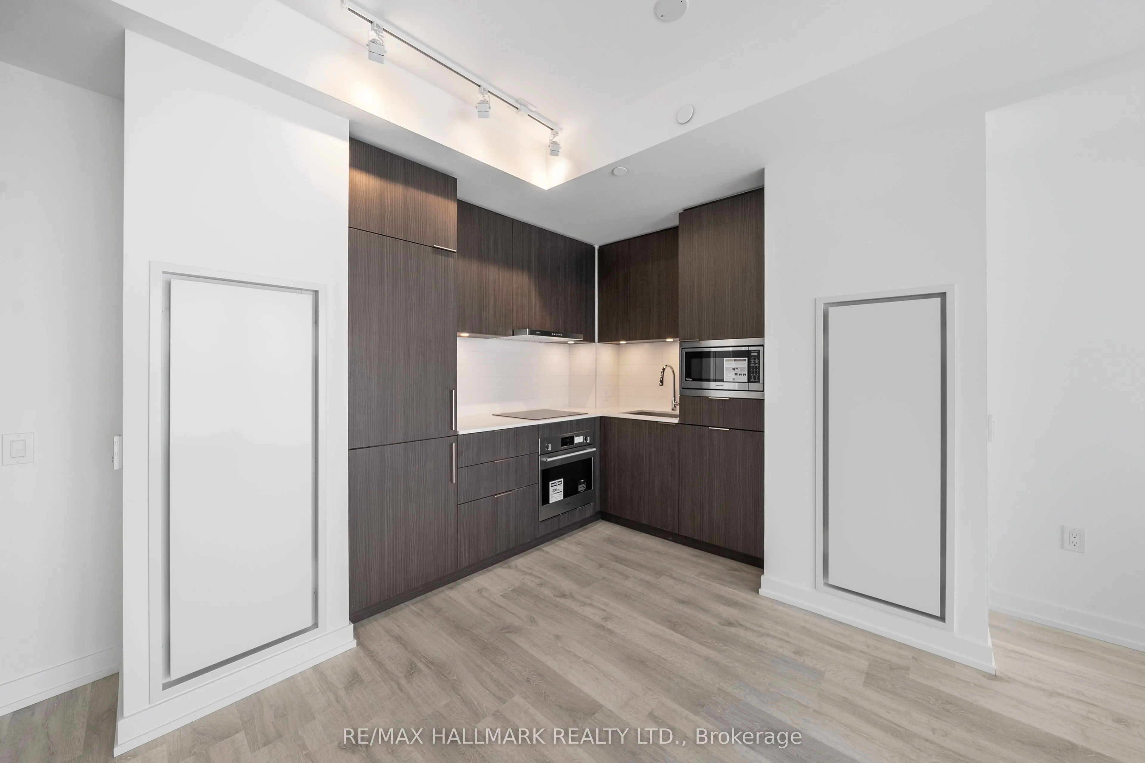 7 Golden Lion Heights #N2708
