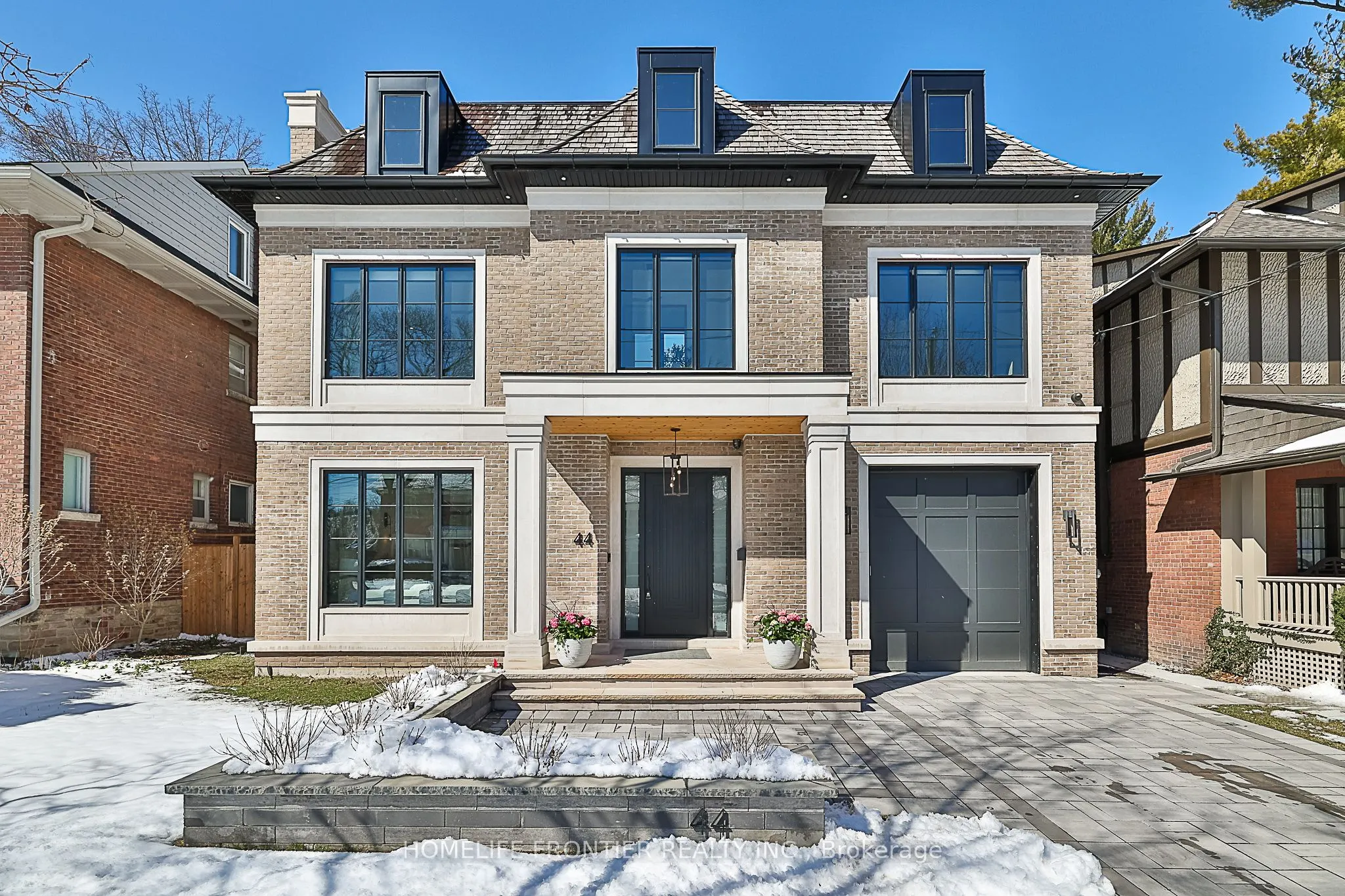 44 Alexandra Boulevard