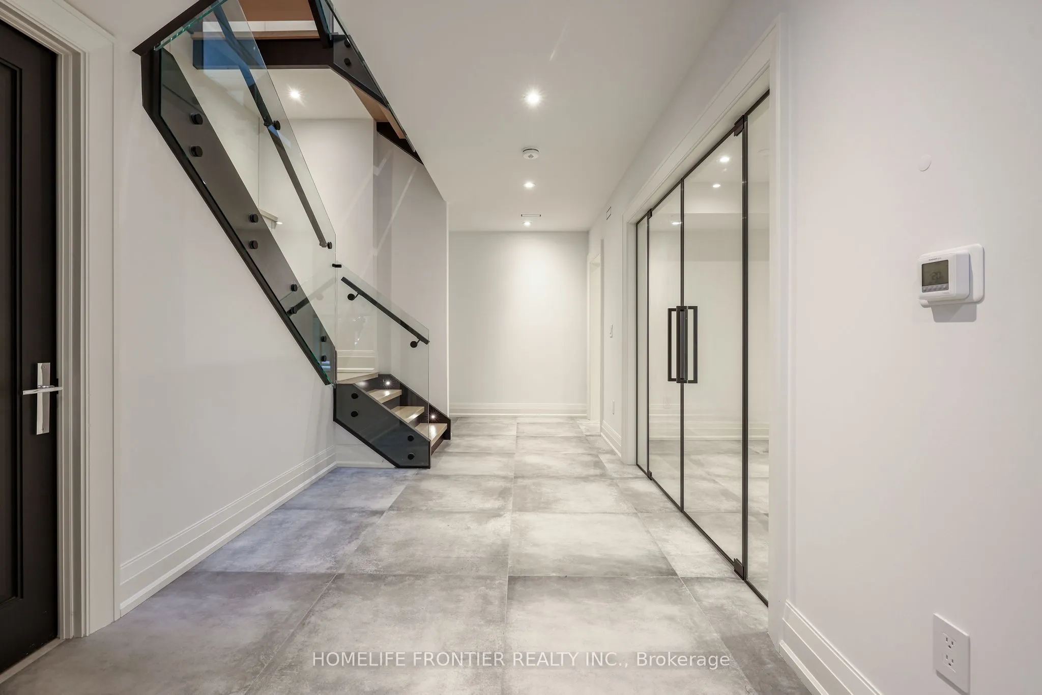 44 Alexandra Boulevard