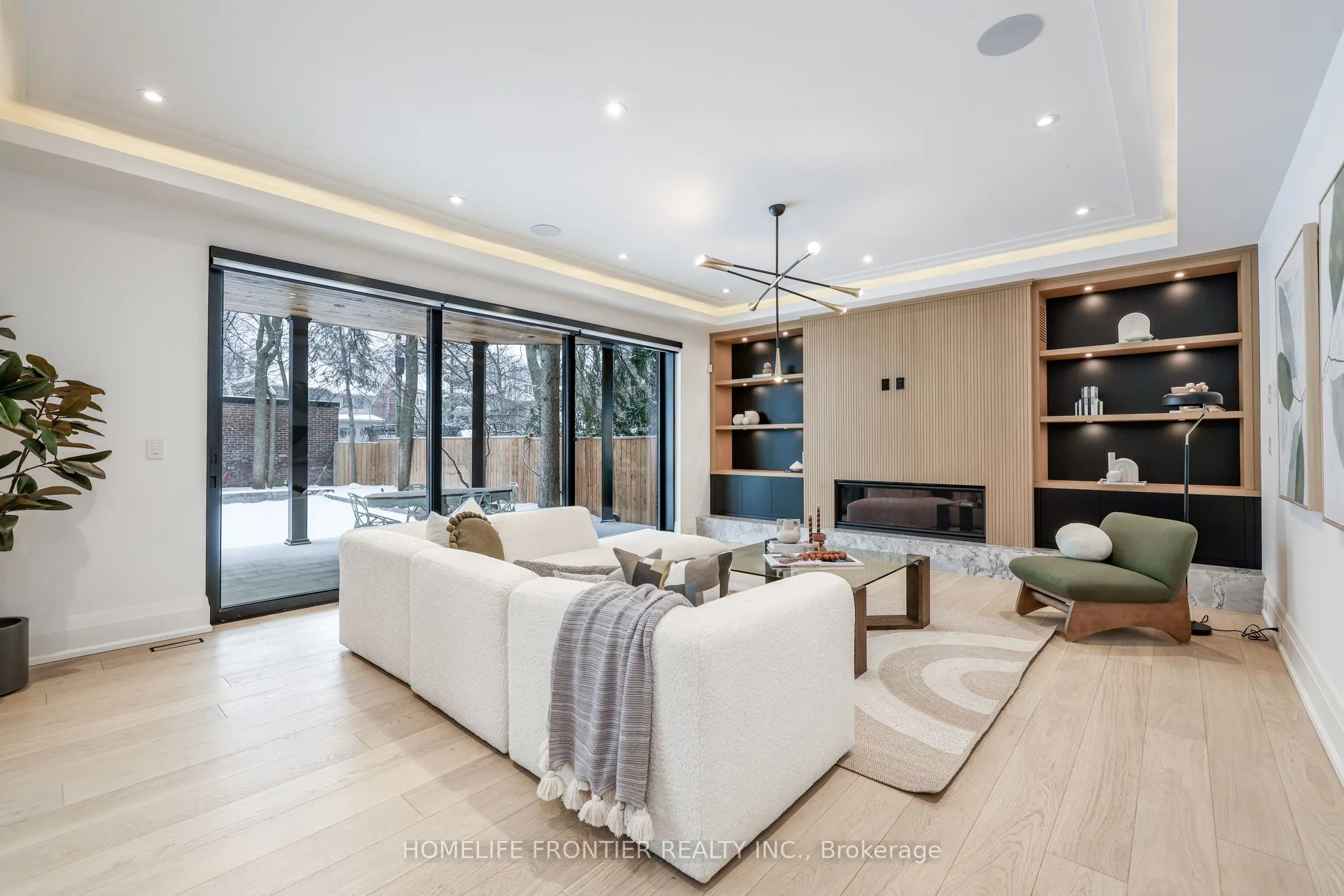 44 Alexandra Boulevard