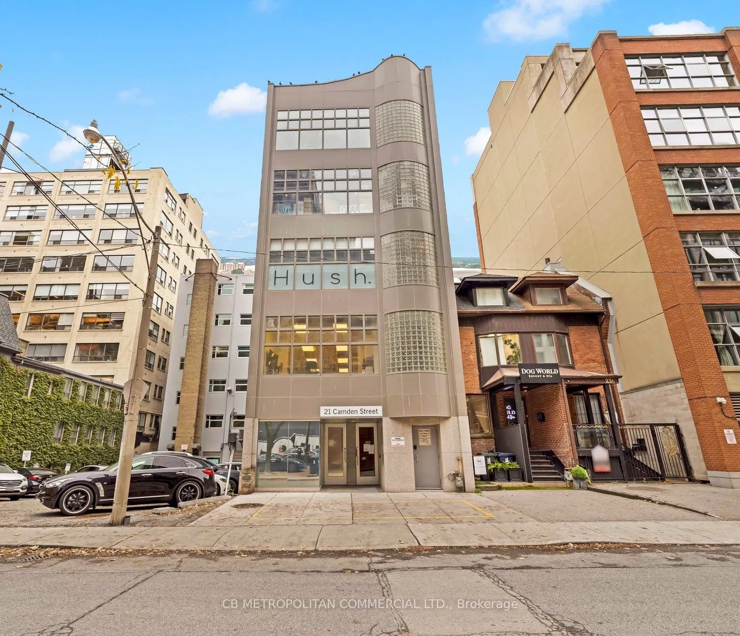 21 Camden Street, #301
