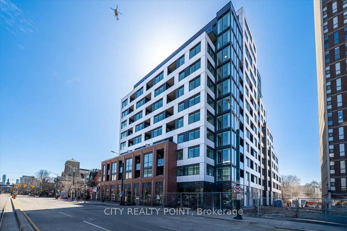 664 Spadina Avenue, #601