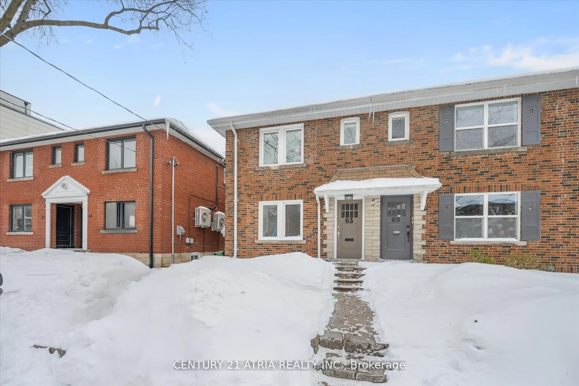 63 Burnaby Boulevard