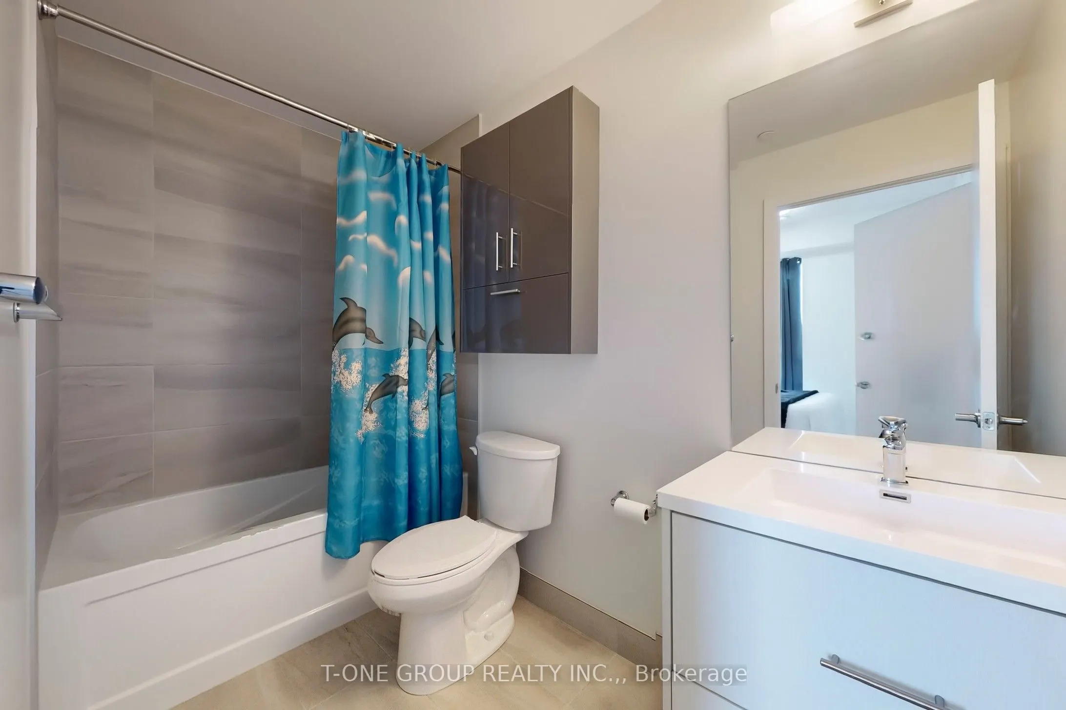 188 Fairview Mall Drive #516
