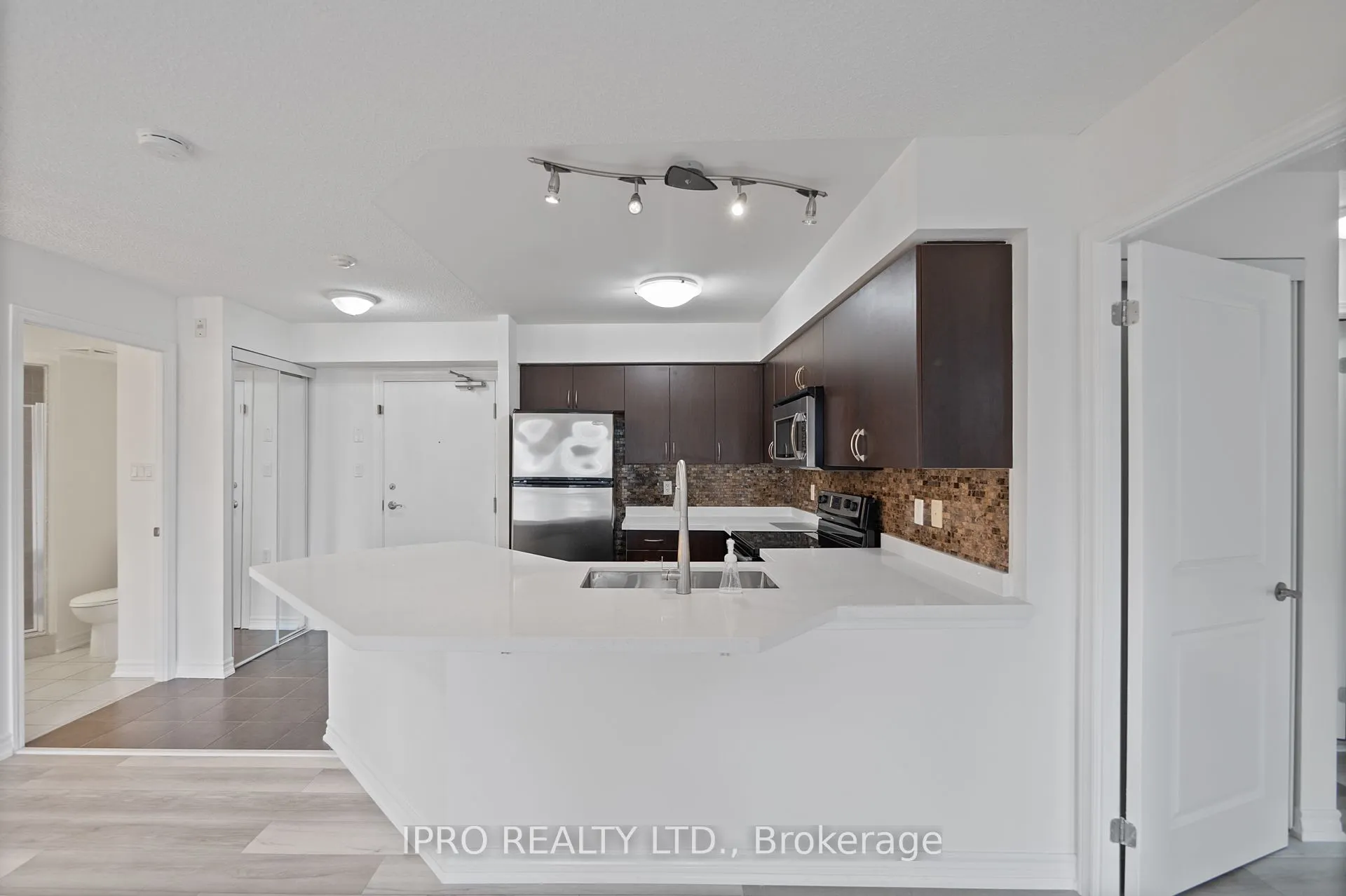 872 Sheppard Avenue W, #213
