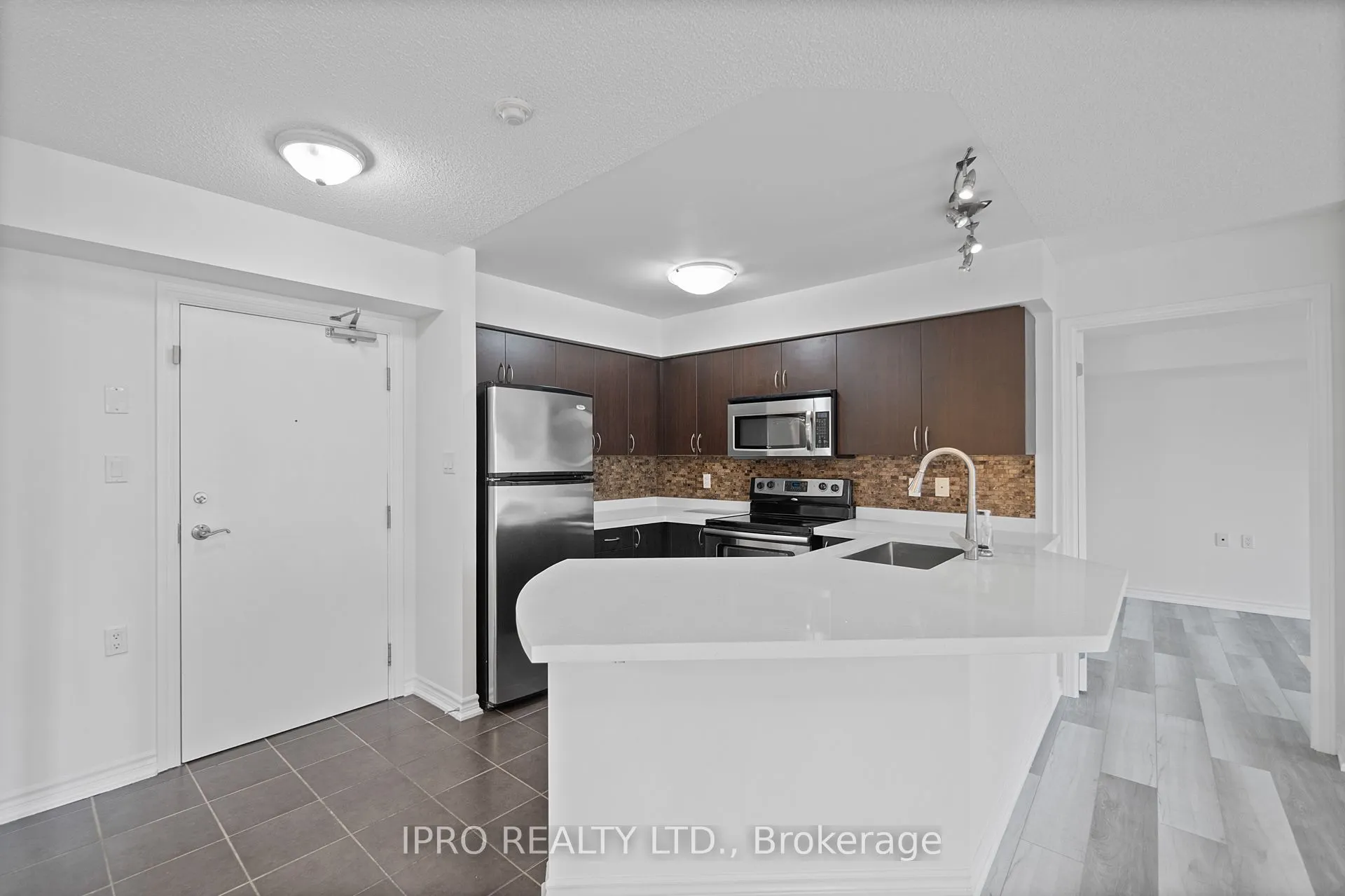 872 Sheppard Avenue W, #213
