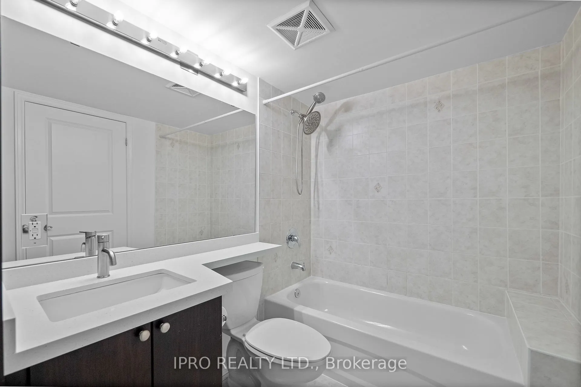 872 Sheppard Avenue W, #213