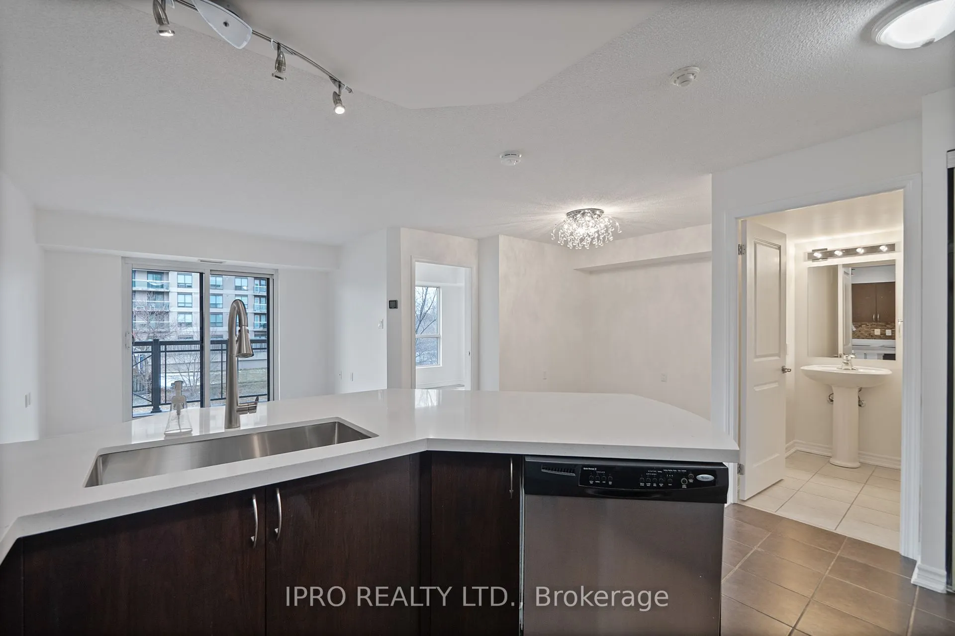 872 Sheppard Avenue W, #213