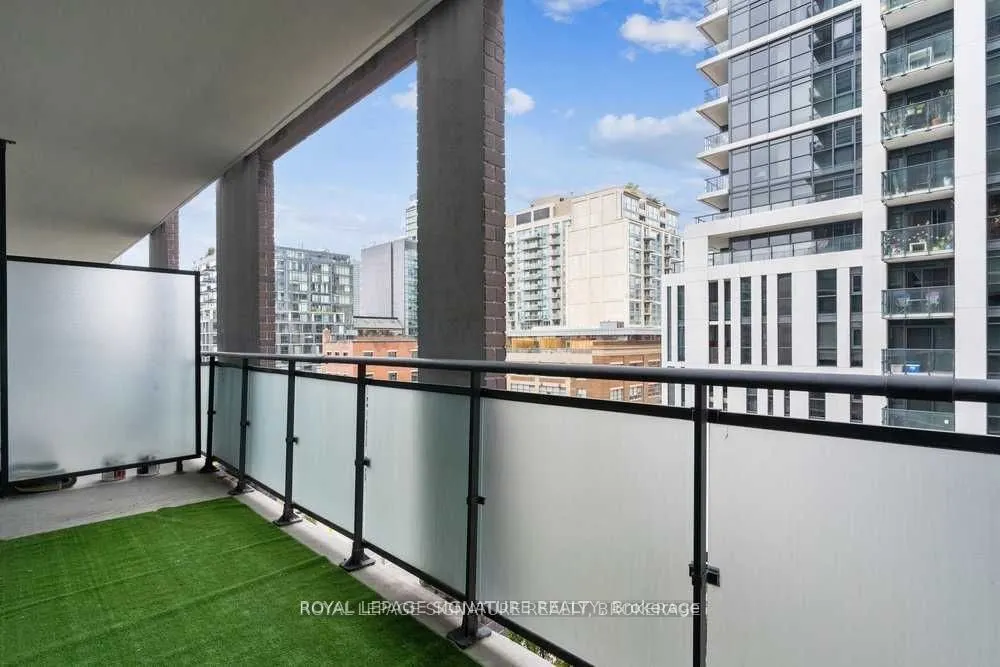 460 Adelaide Street E, #725