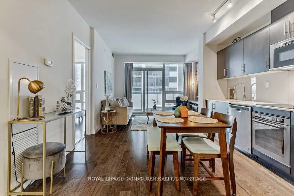 460 Adelaide Street E, #725