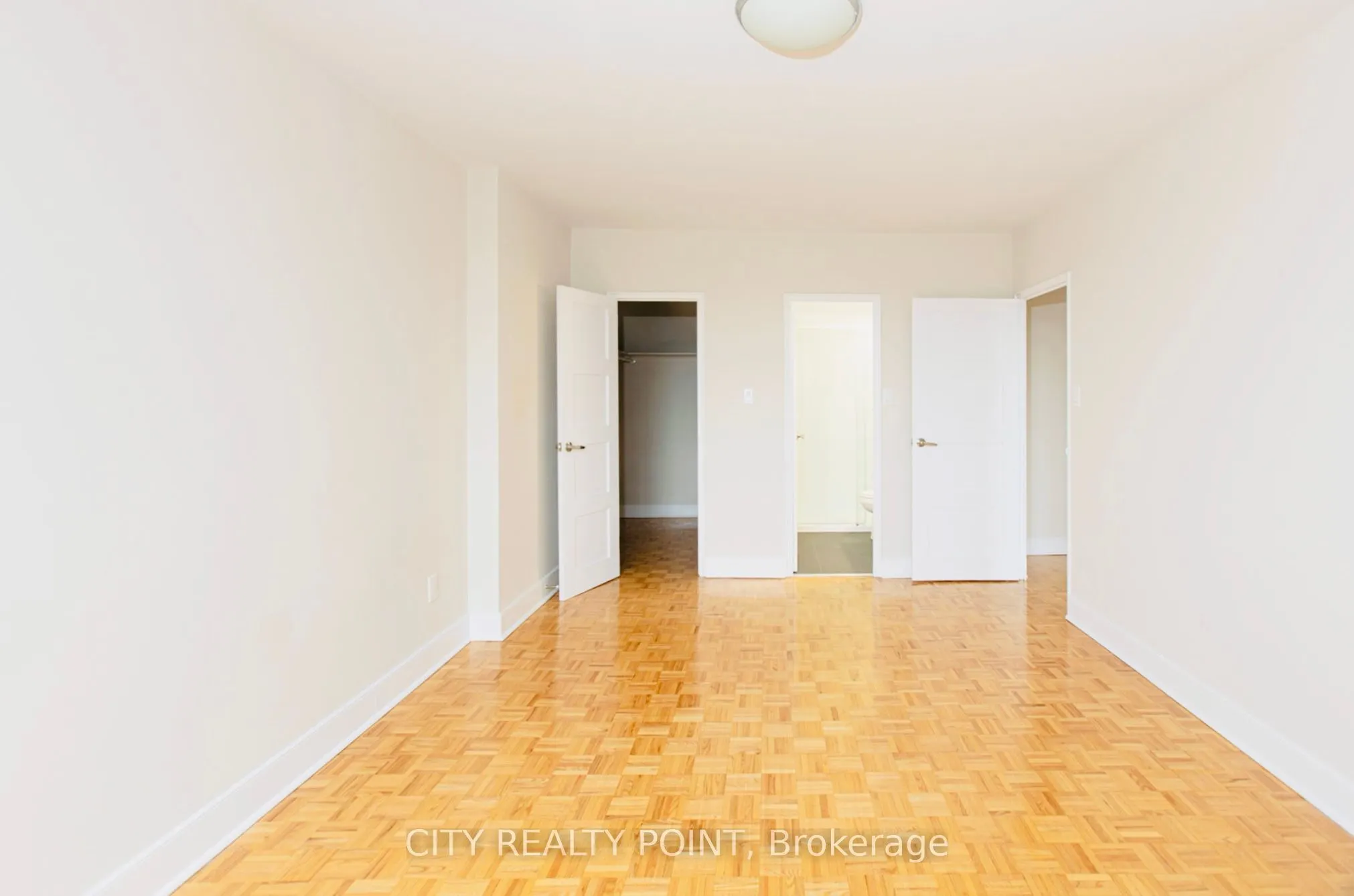 10 Shallmar Boulevard #507