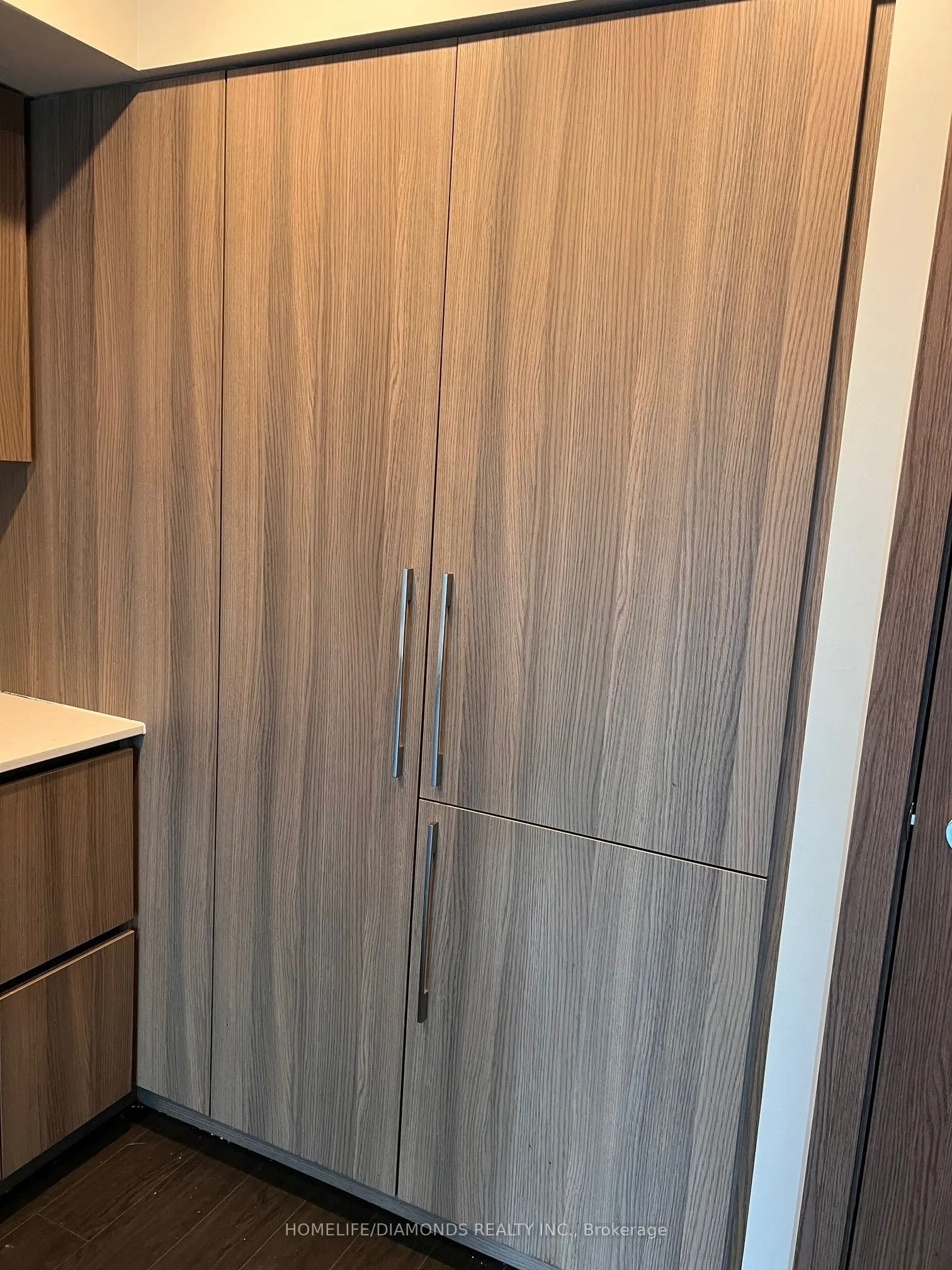 19 BATHURST Street, #816