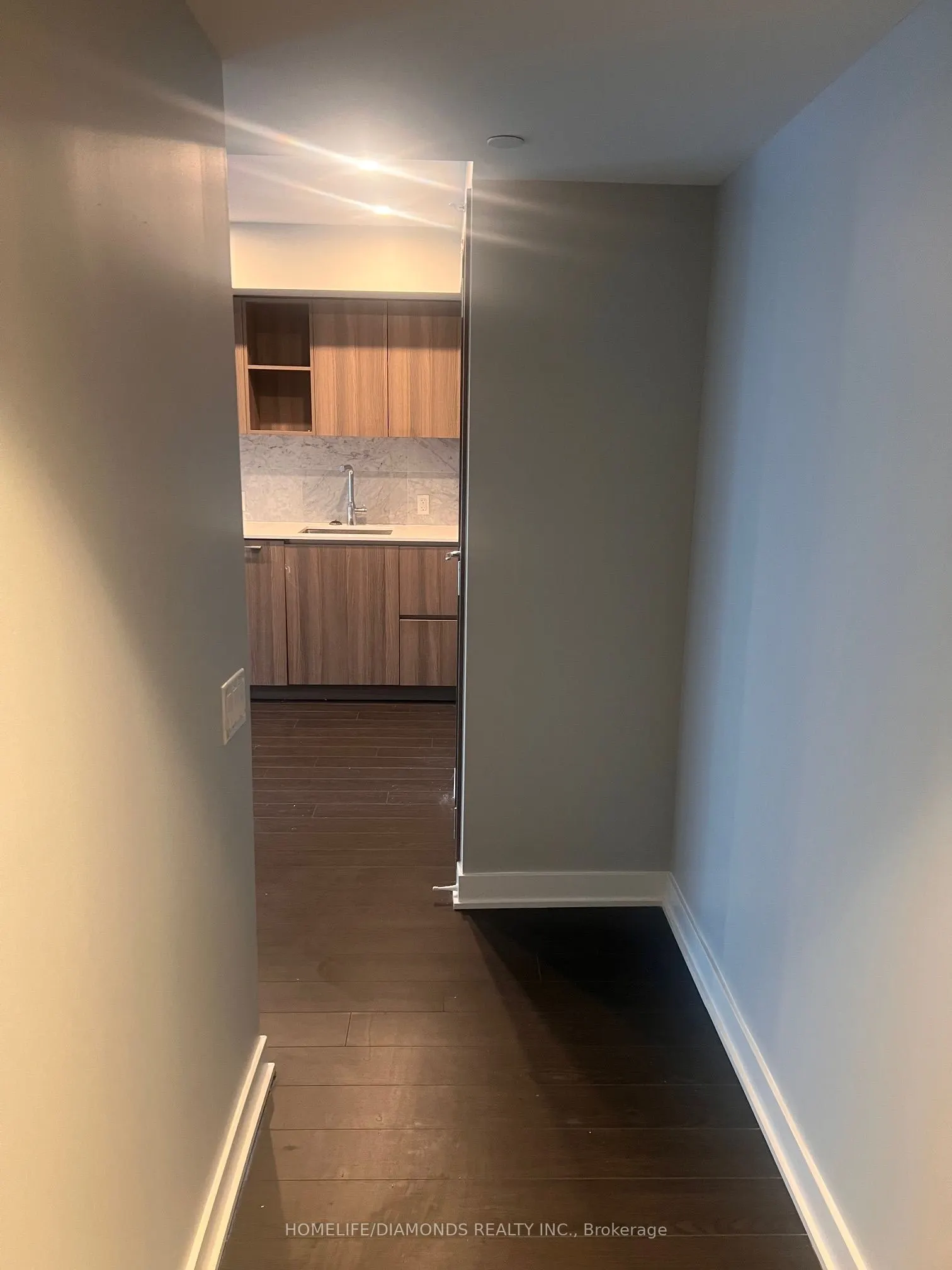 19 BATHURST Street, #816