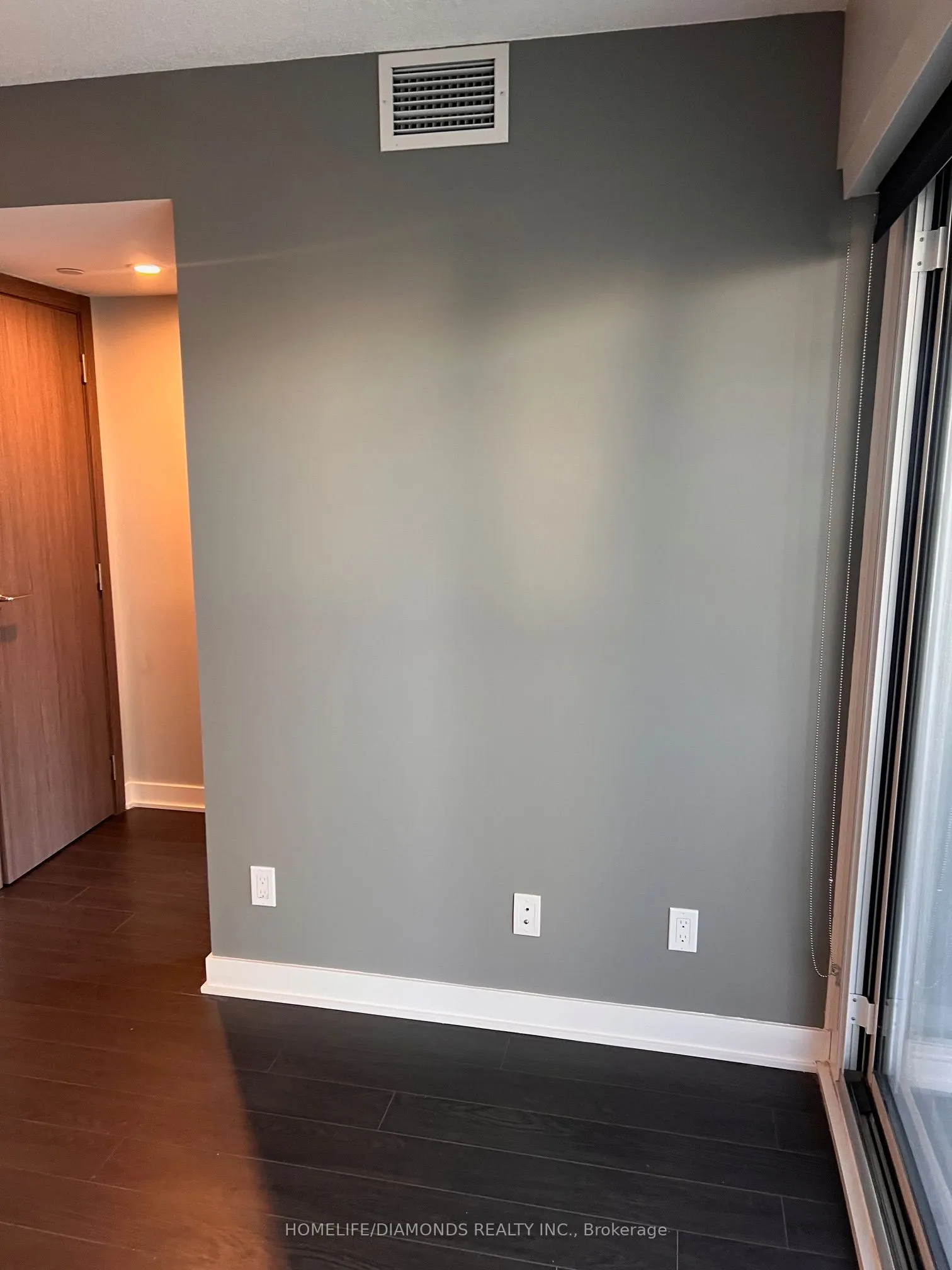 19 BATHURST Street, #816