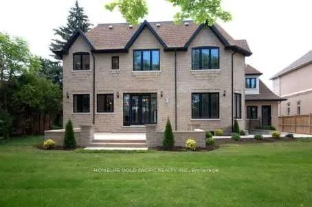 82 York Road