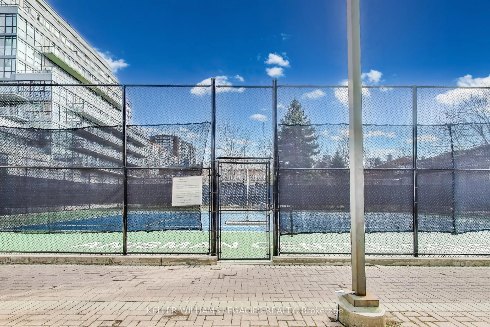 801 King Street W, #907