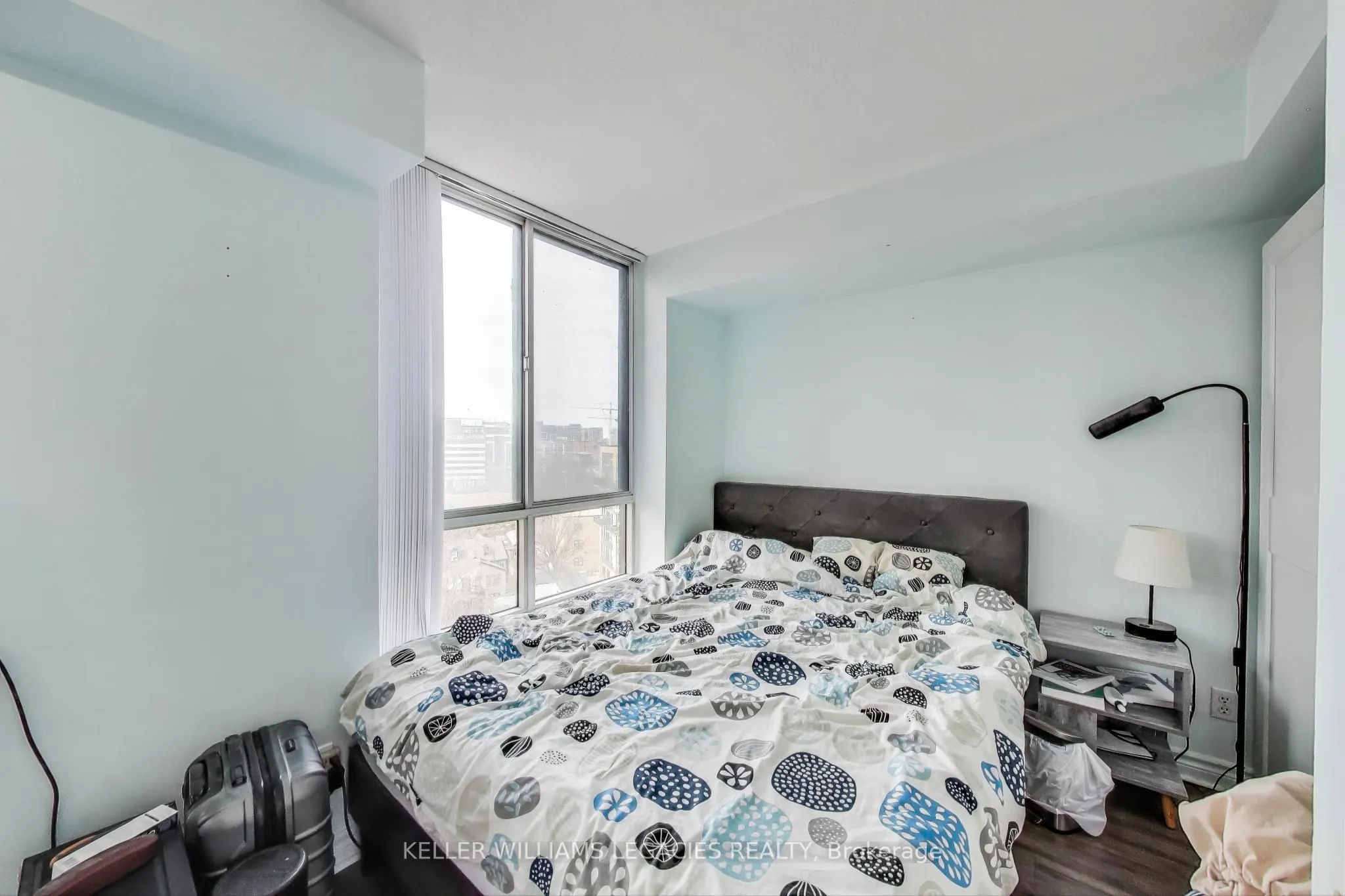801 King Street W, #907