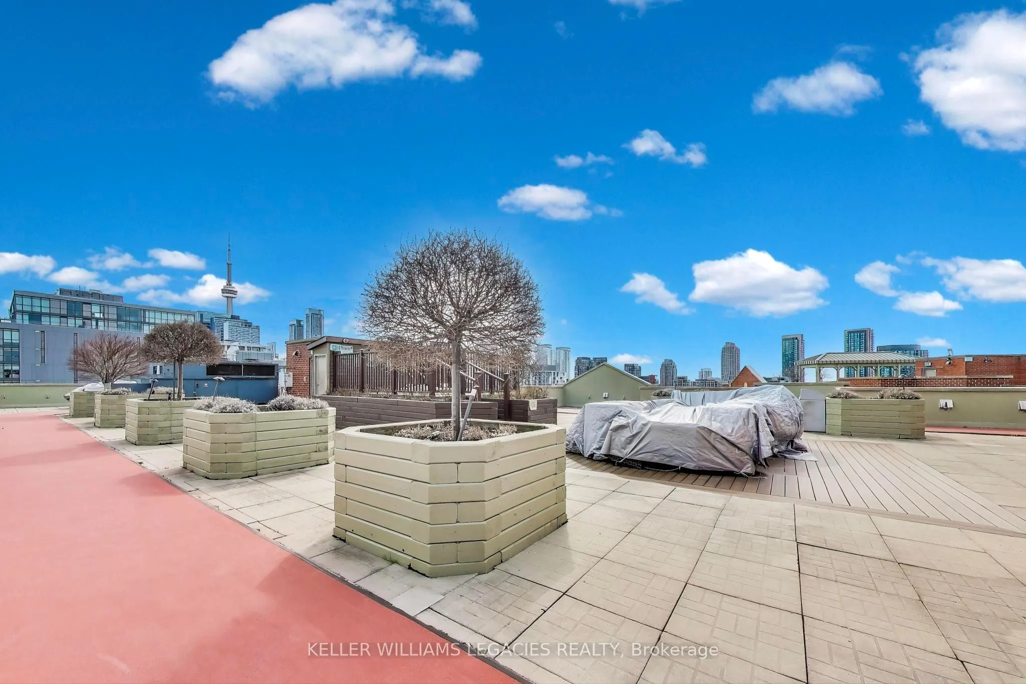801 King Street W, #907