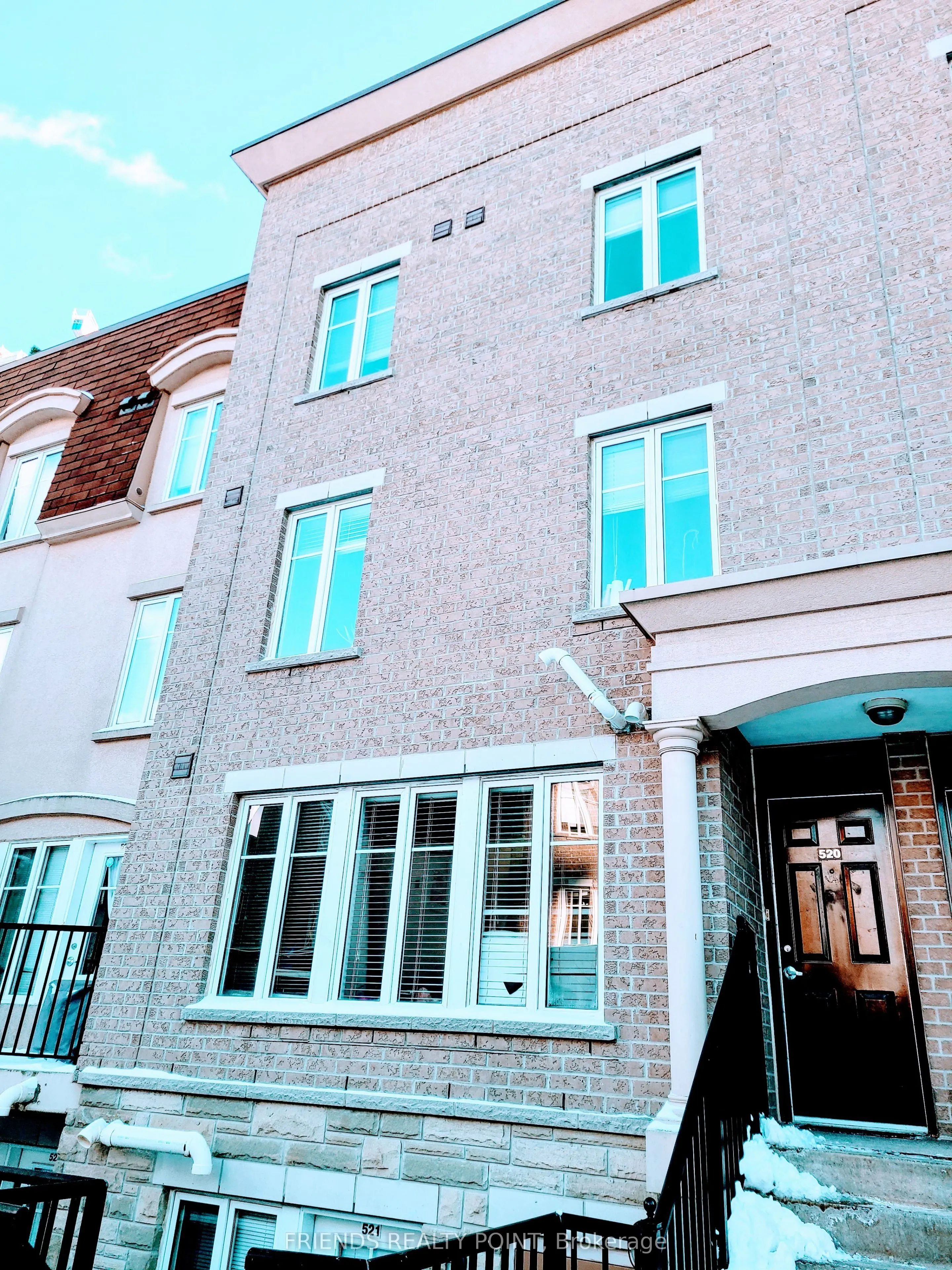 46 Western Battery Road, #837