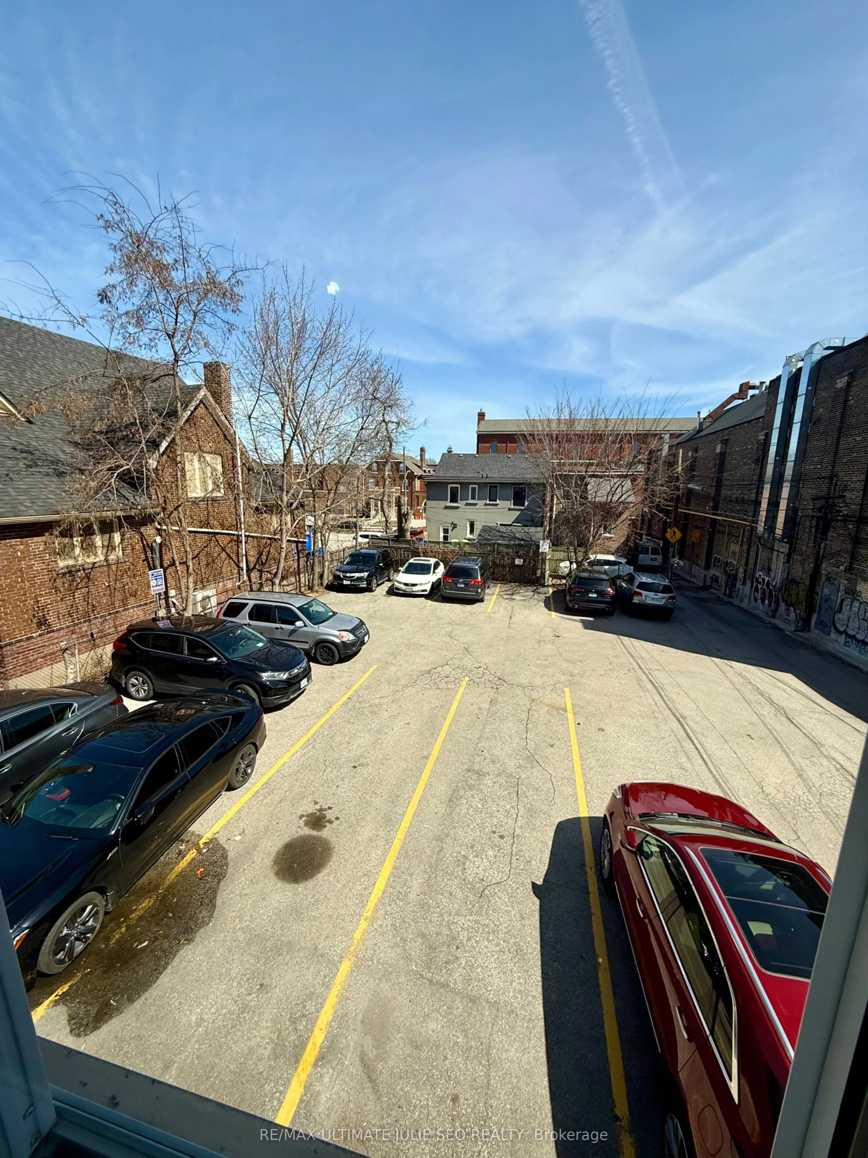 1691 Dufferin Street
