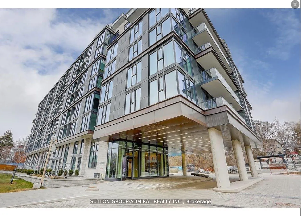 250 Lawrence Avenue W, #709