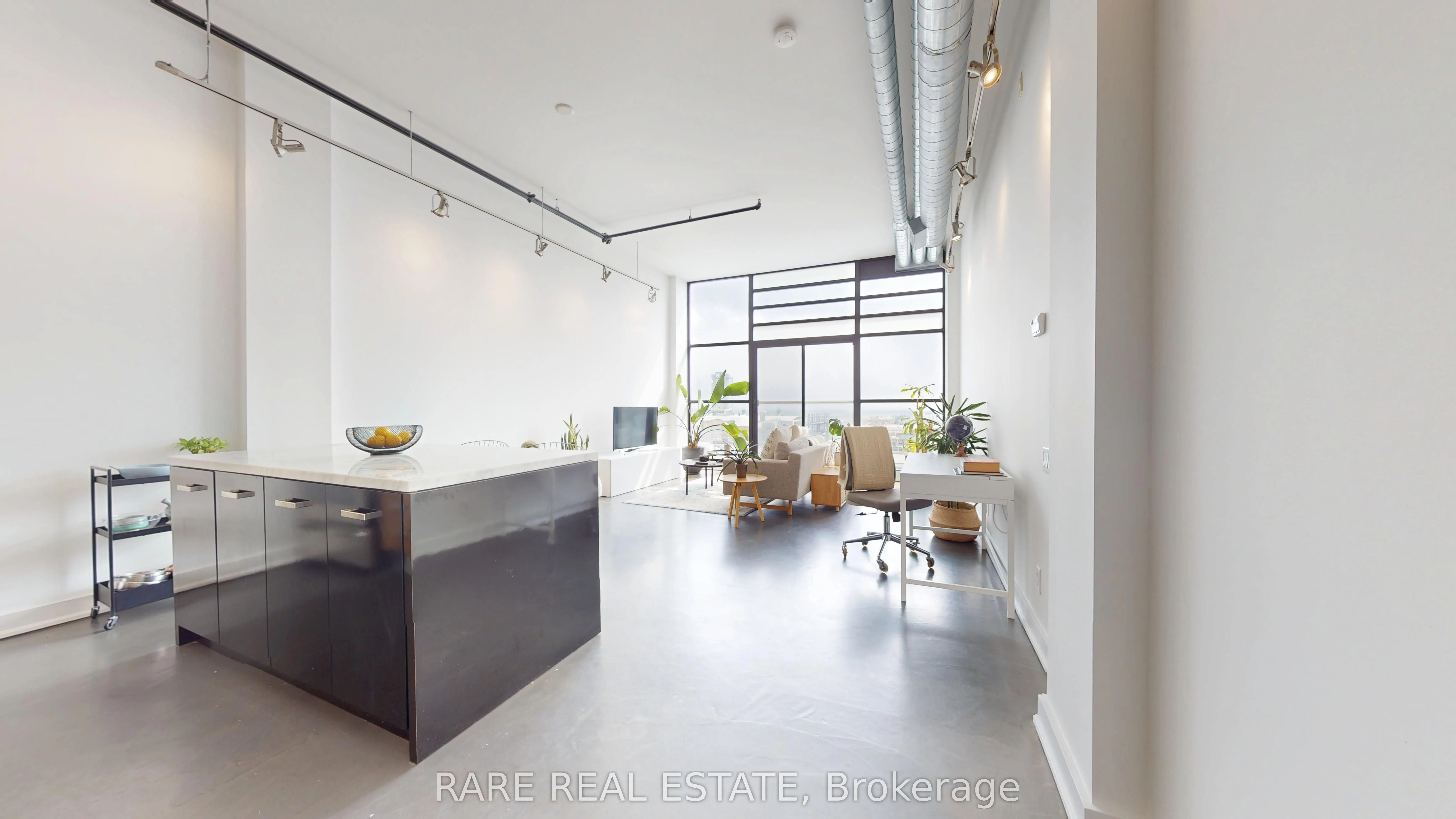 43 Hanna Avenue, #714