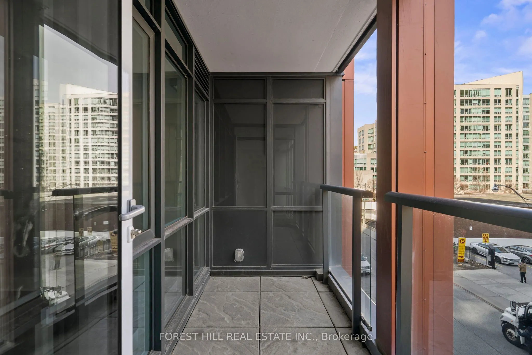 32 Davenport Road #306