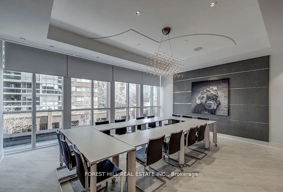 32 Davenport Road #306