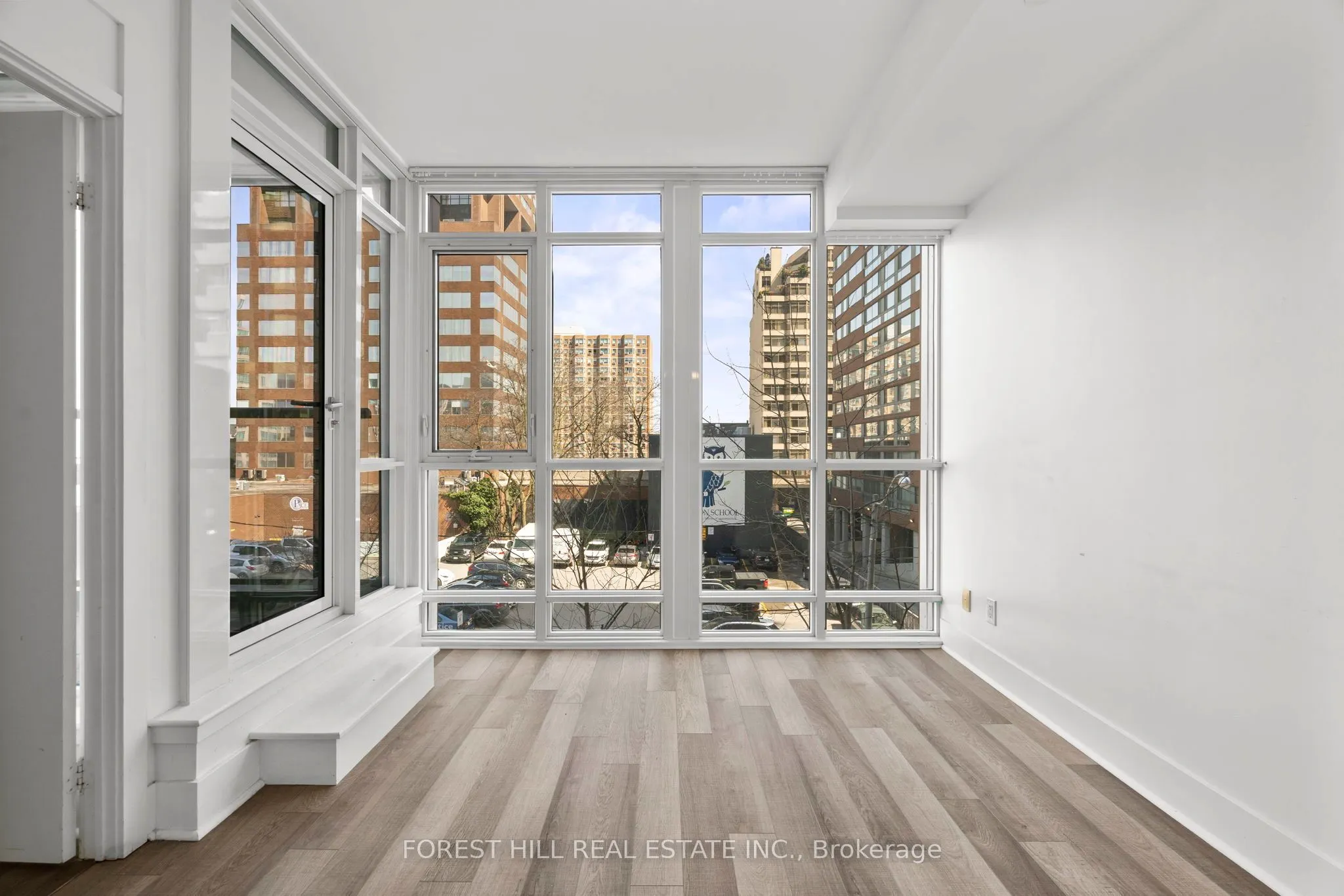 32 Davenport Road #306