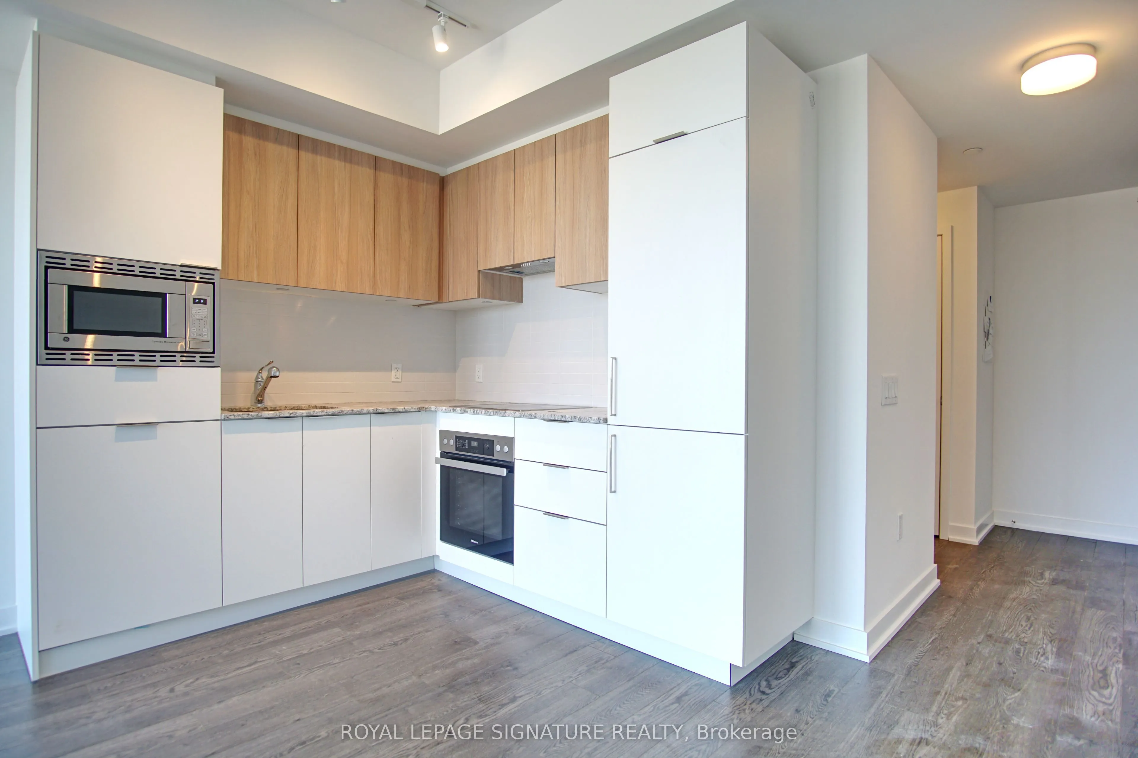 50 O'neil Road, #1906