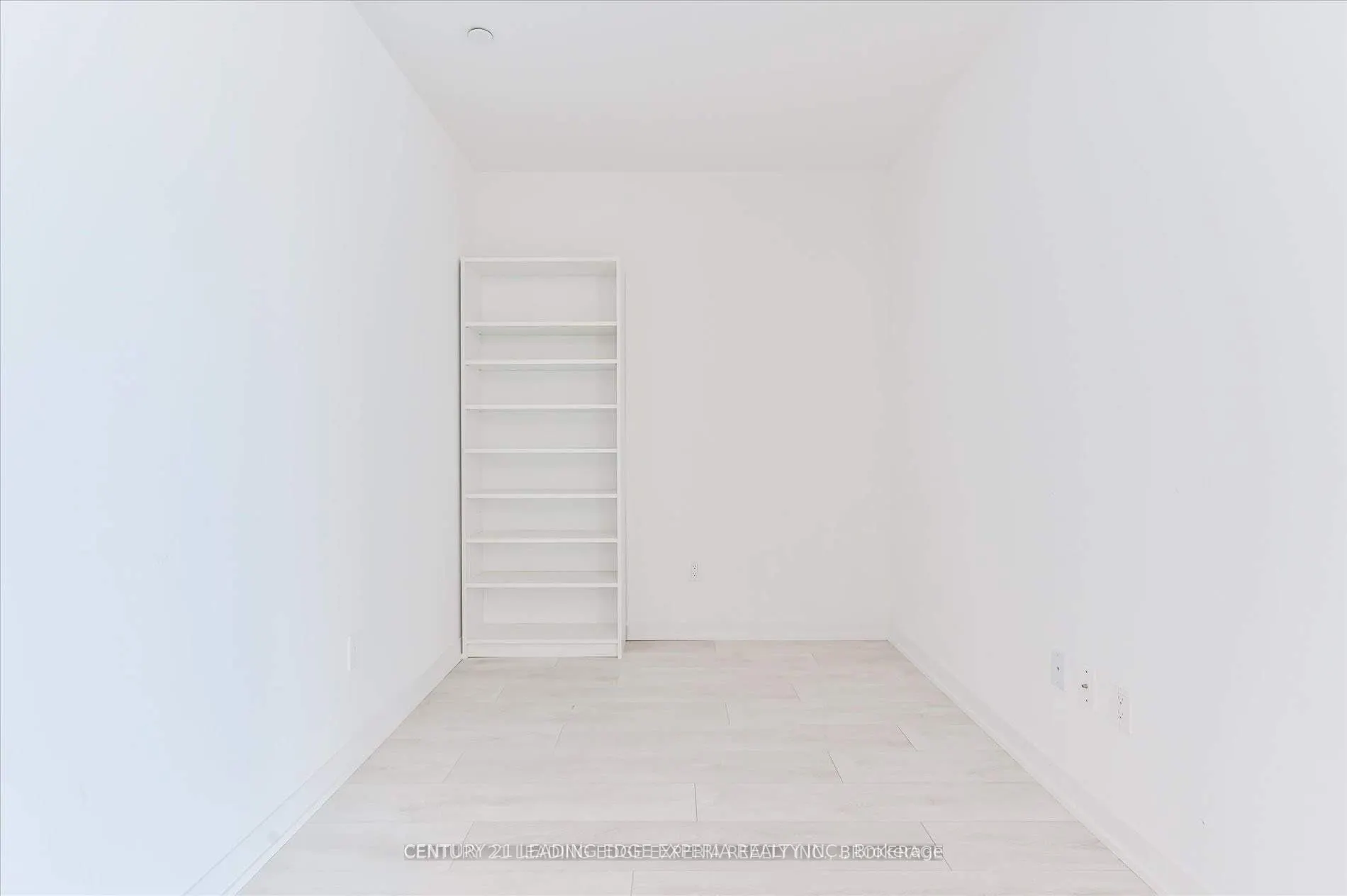 31 Tippett Road #658