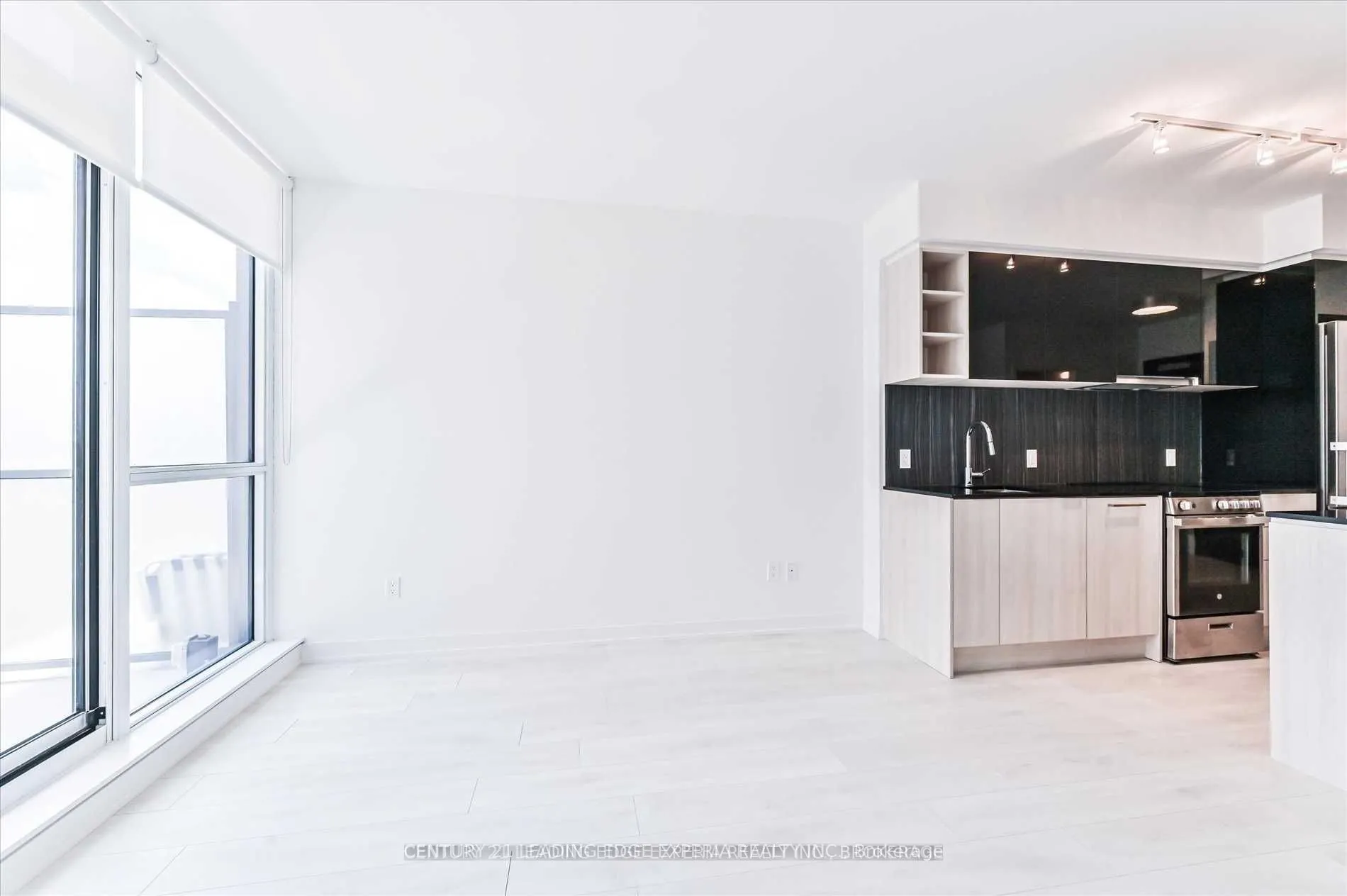 31 Tippett Road #658