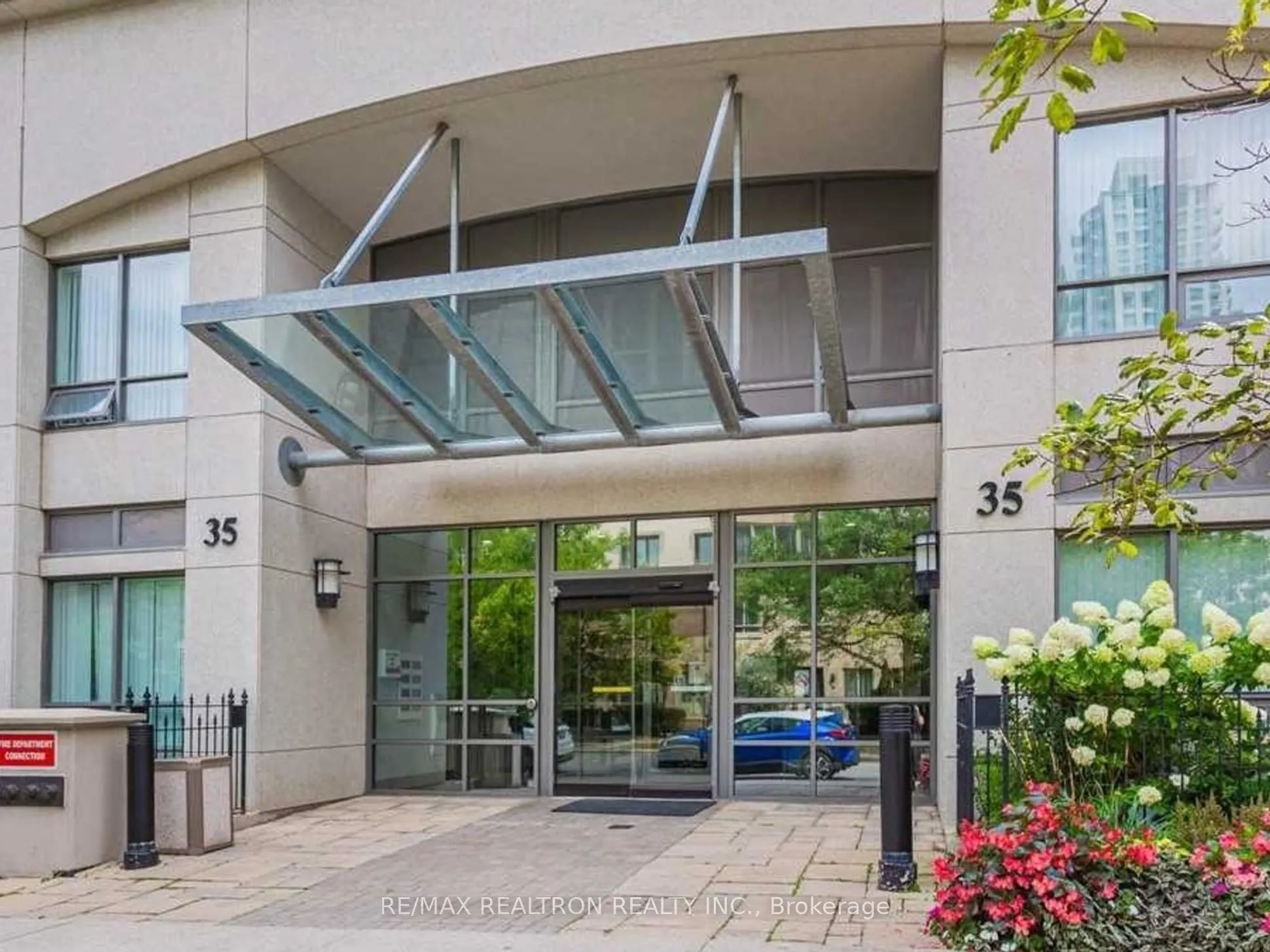 35 Hollywood Avenue, #509