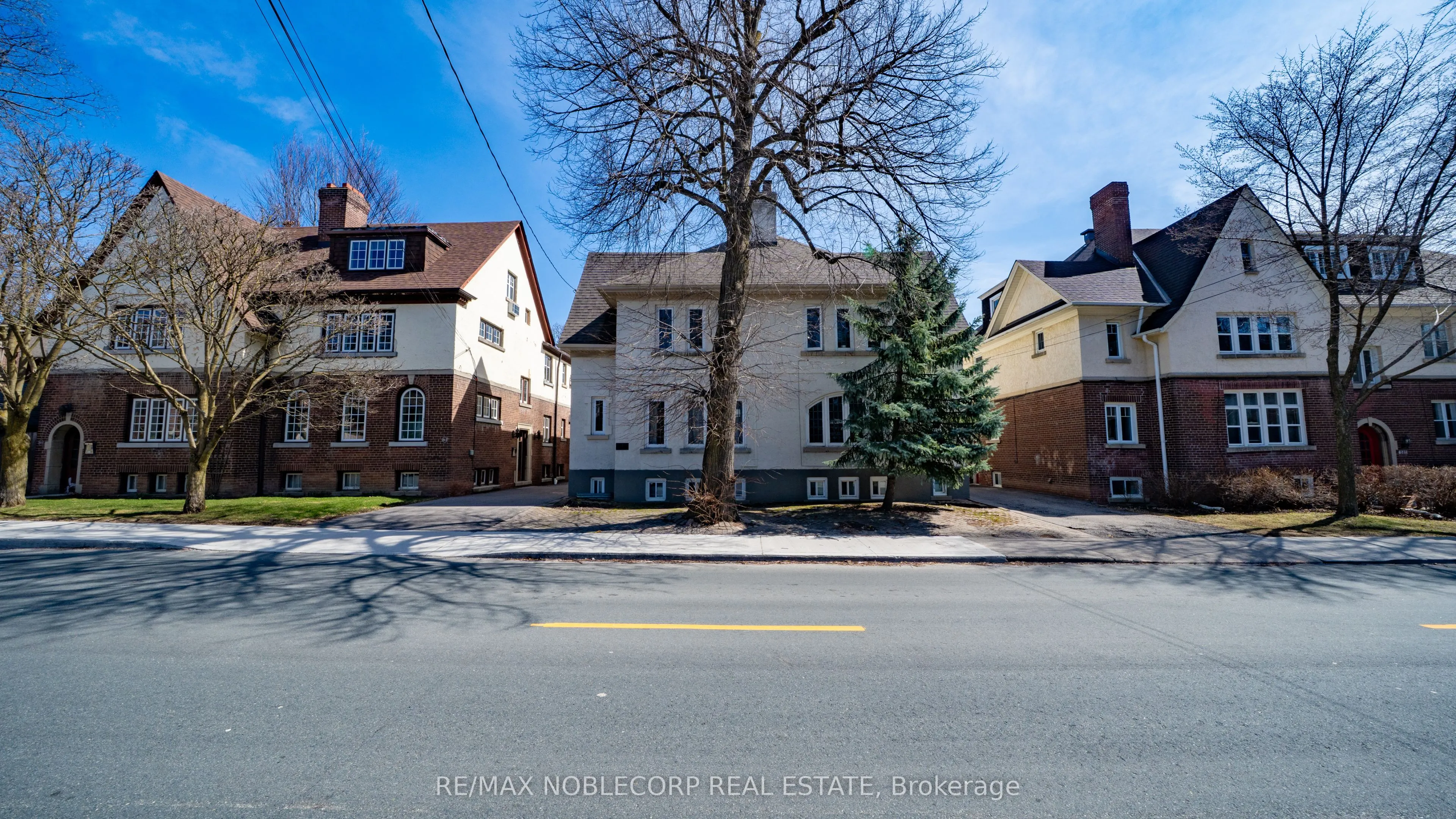 809-811 Duplex Avenue