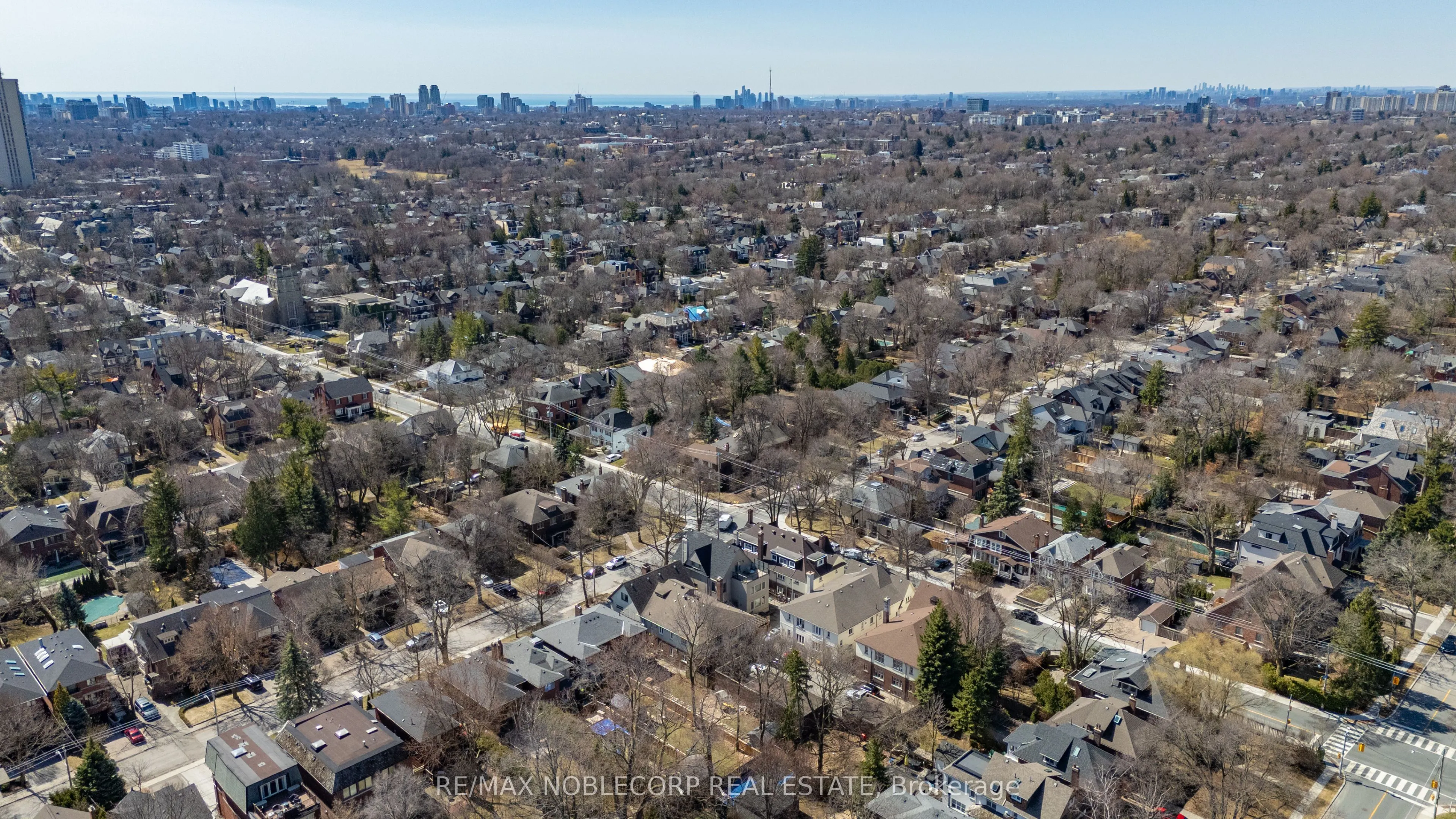 809-811 Duplex Avenue