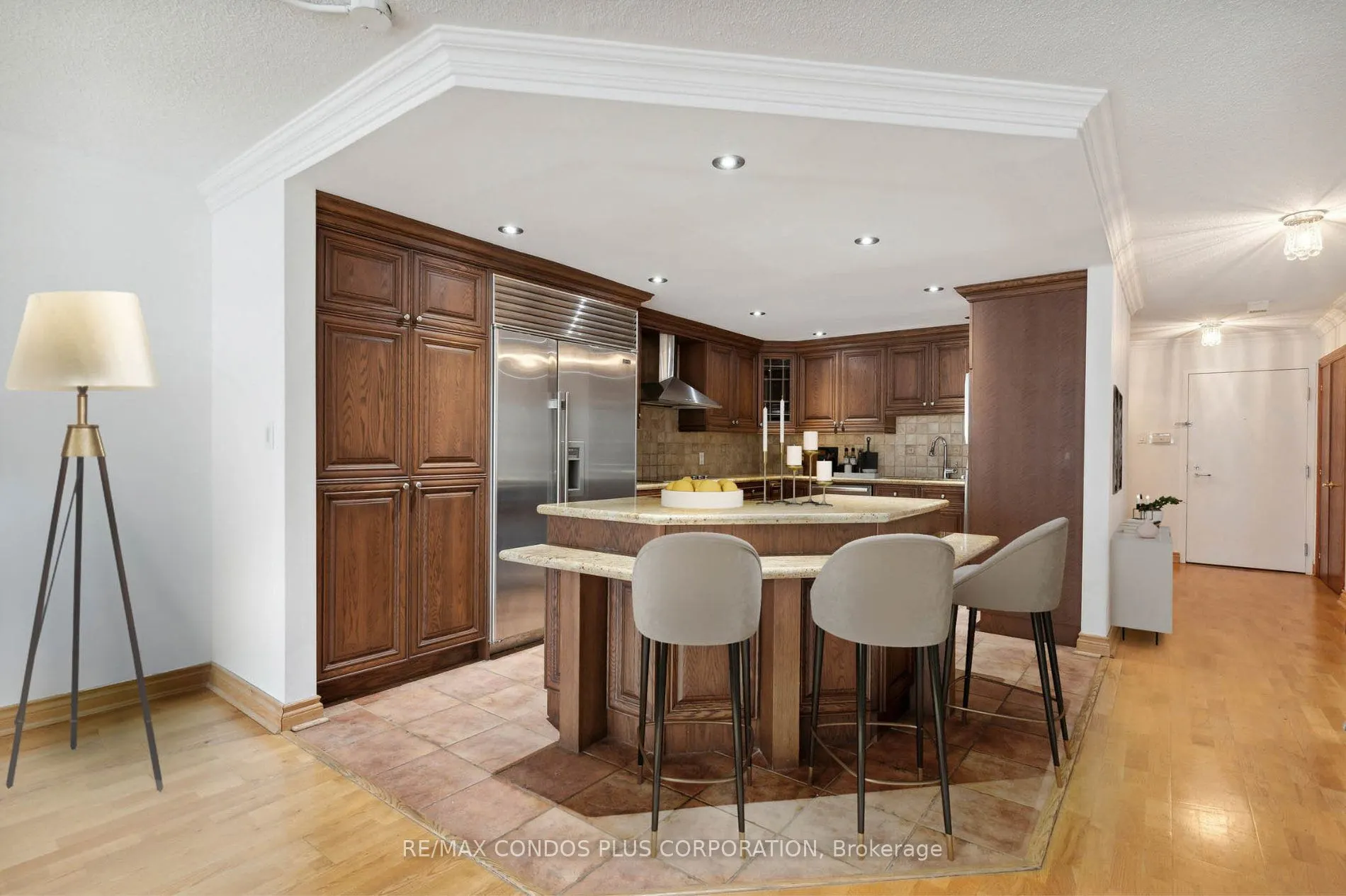 401 Queens Quay W, #512