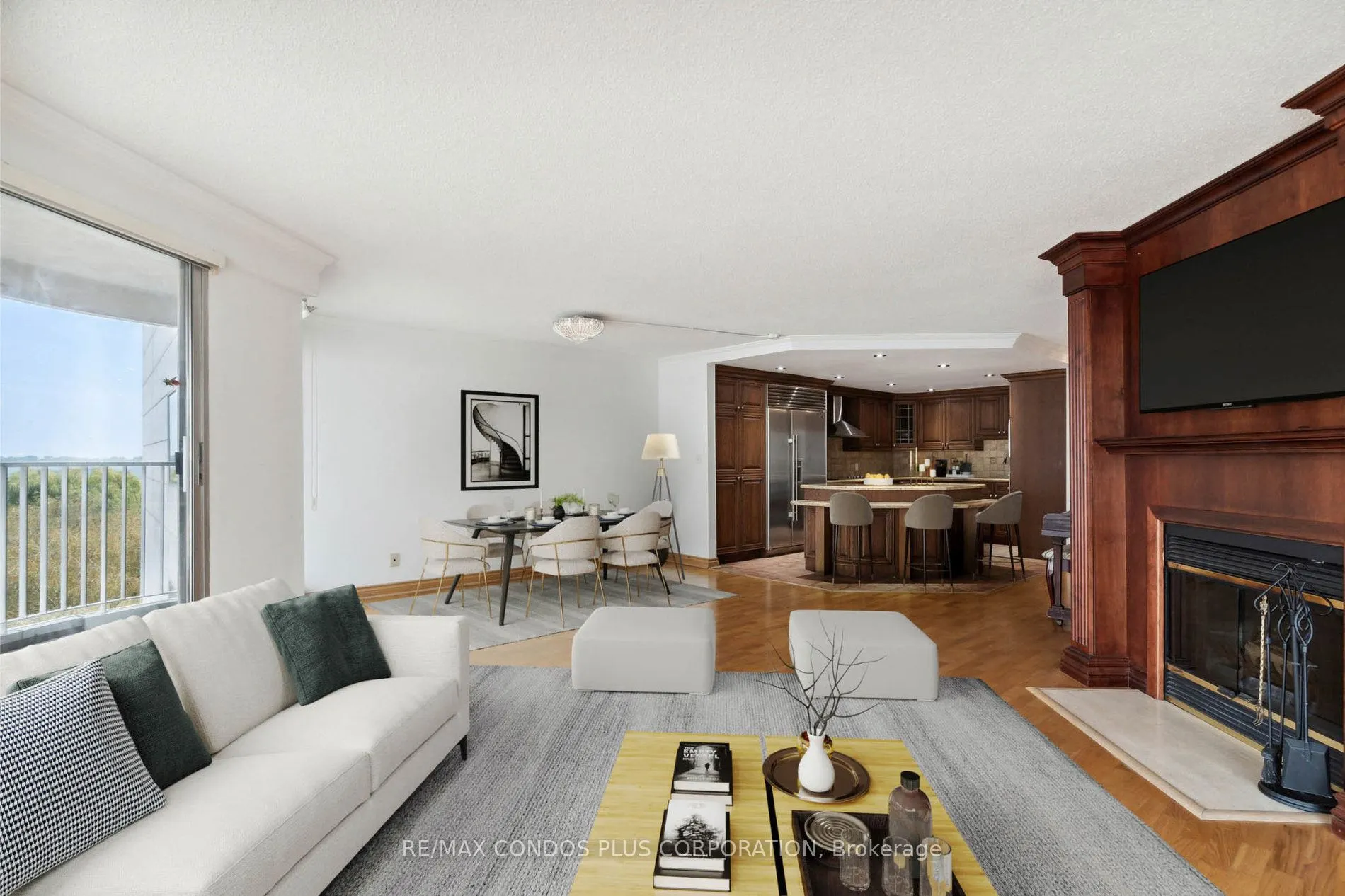 401 Queens Quay W, #512