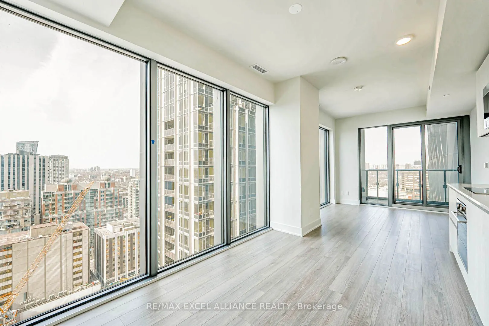 8 Cumberland Street, #2302