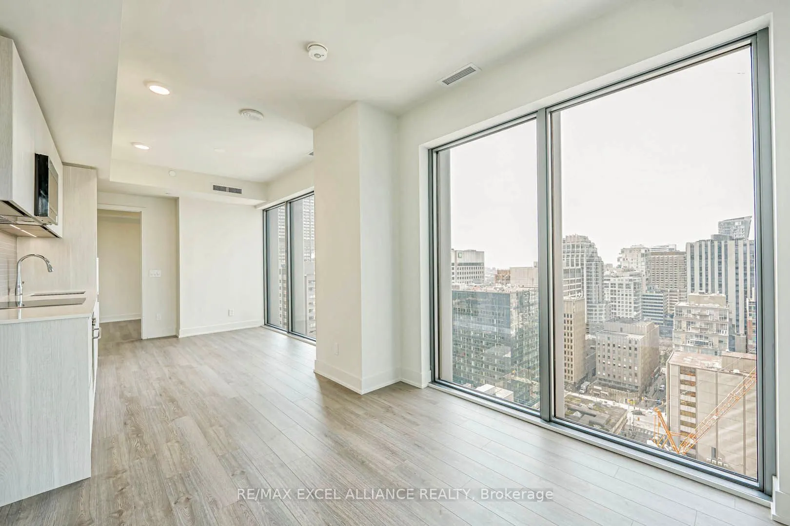 8 Cumberland Street, #2302