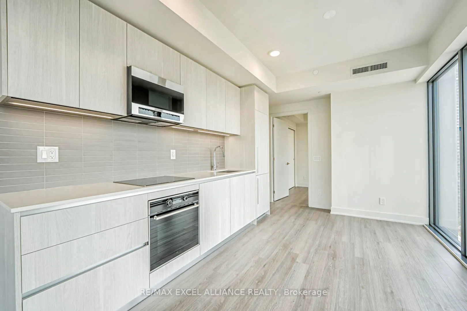 8 Cumberland Street, #2302