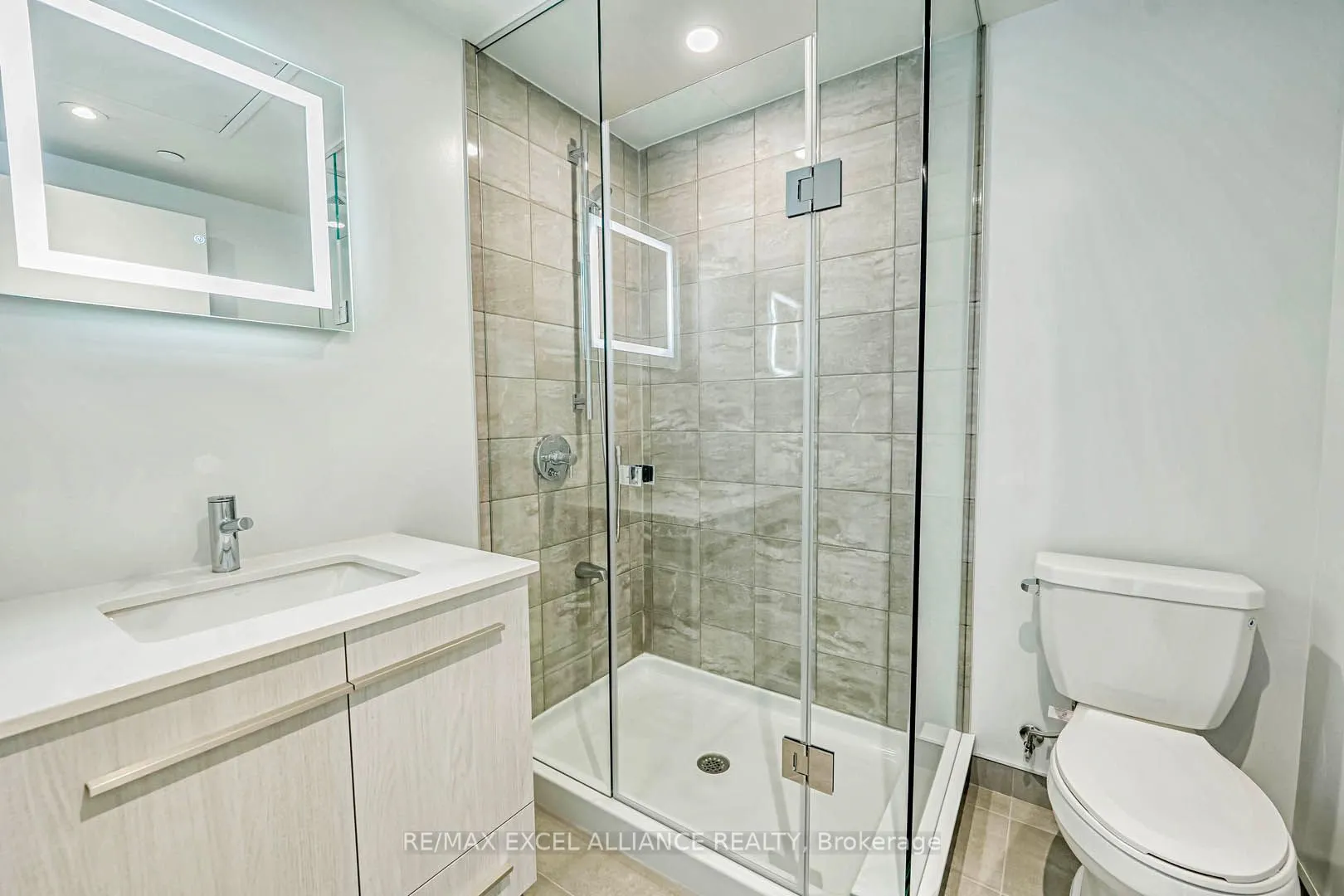 8 Cumberland Street, #2302