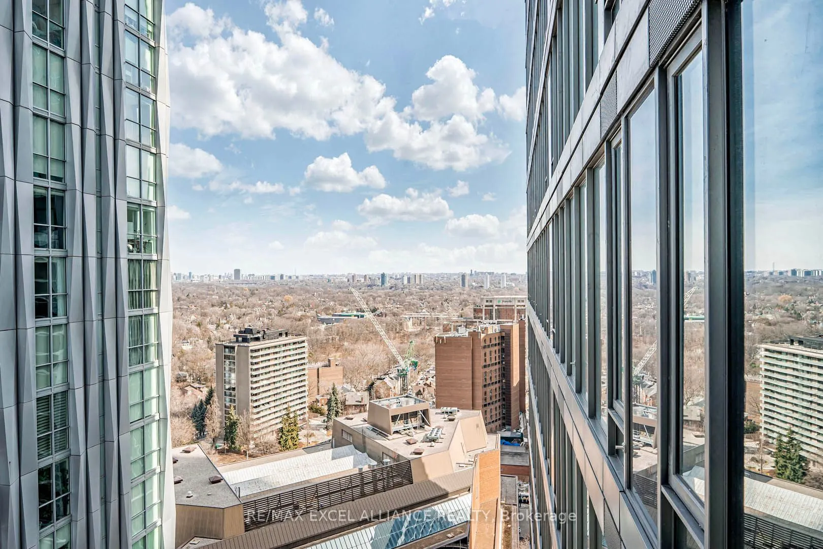 8 Cumberland Street, #2302